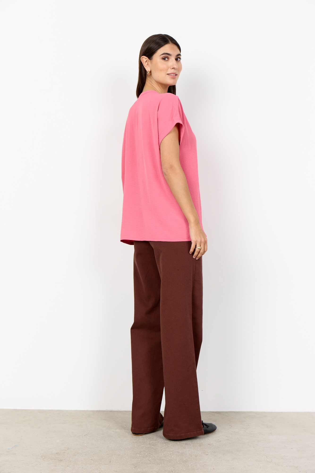 soyaconcept Chemisier à chemise »SC-CATH 1« coupe normale, avec encolure en V, en fibre synthétique facile d'entretien