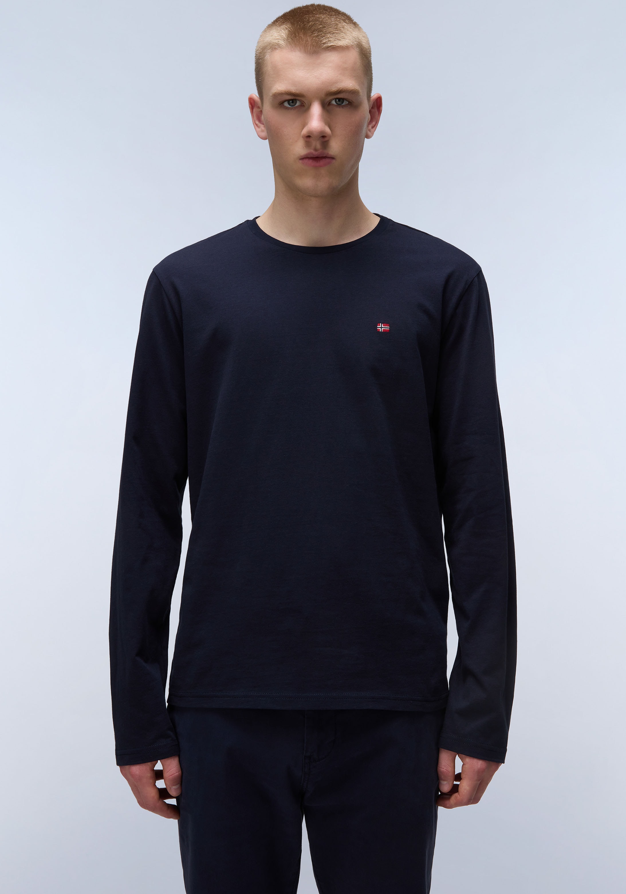 Image of Napapijri T-Shirt unifarbenes Design, aus Baumwolle, auch in grossen Grössen