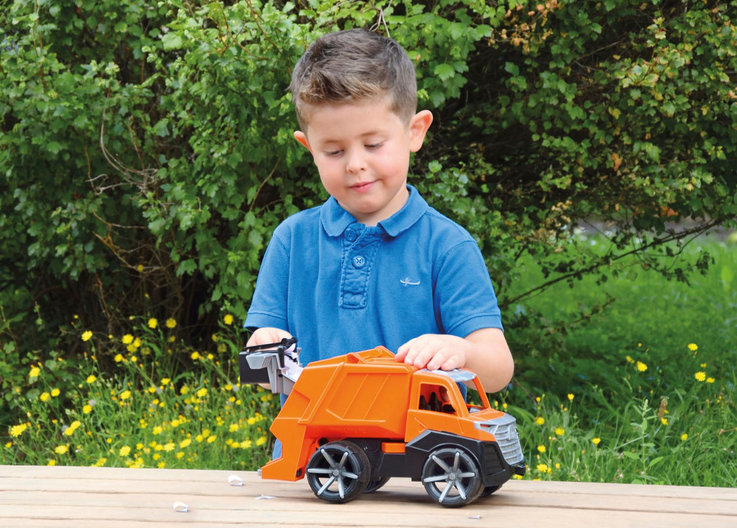 Lena® Spielzeug-Müllwagen »TRUXX²«, inklusive Spielfigur, Made in Europe