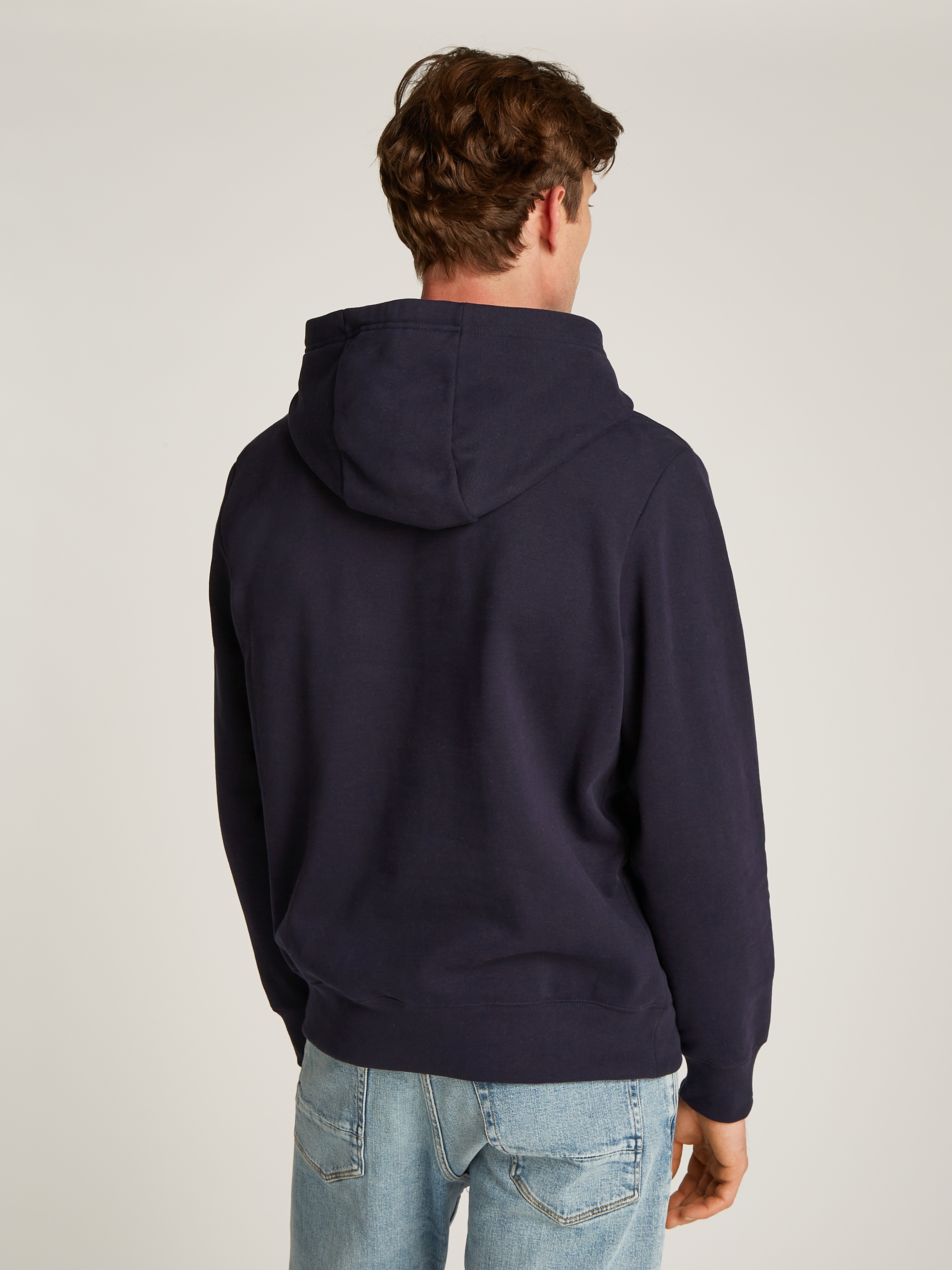 Tommy Hilfiger Kapuzensweatshirt »CENTRAL CHEST STRIPE HOODY«, mit kontrastfarbenen Print