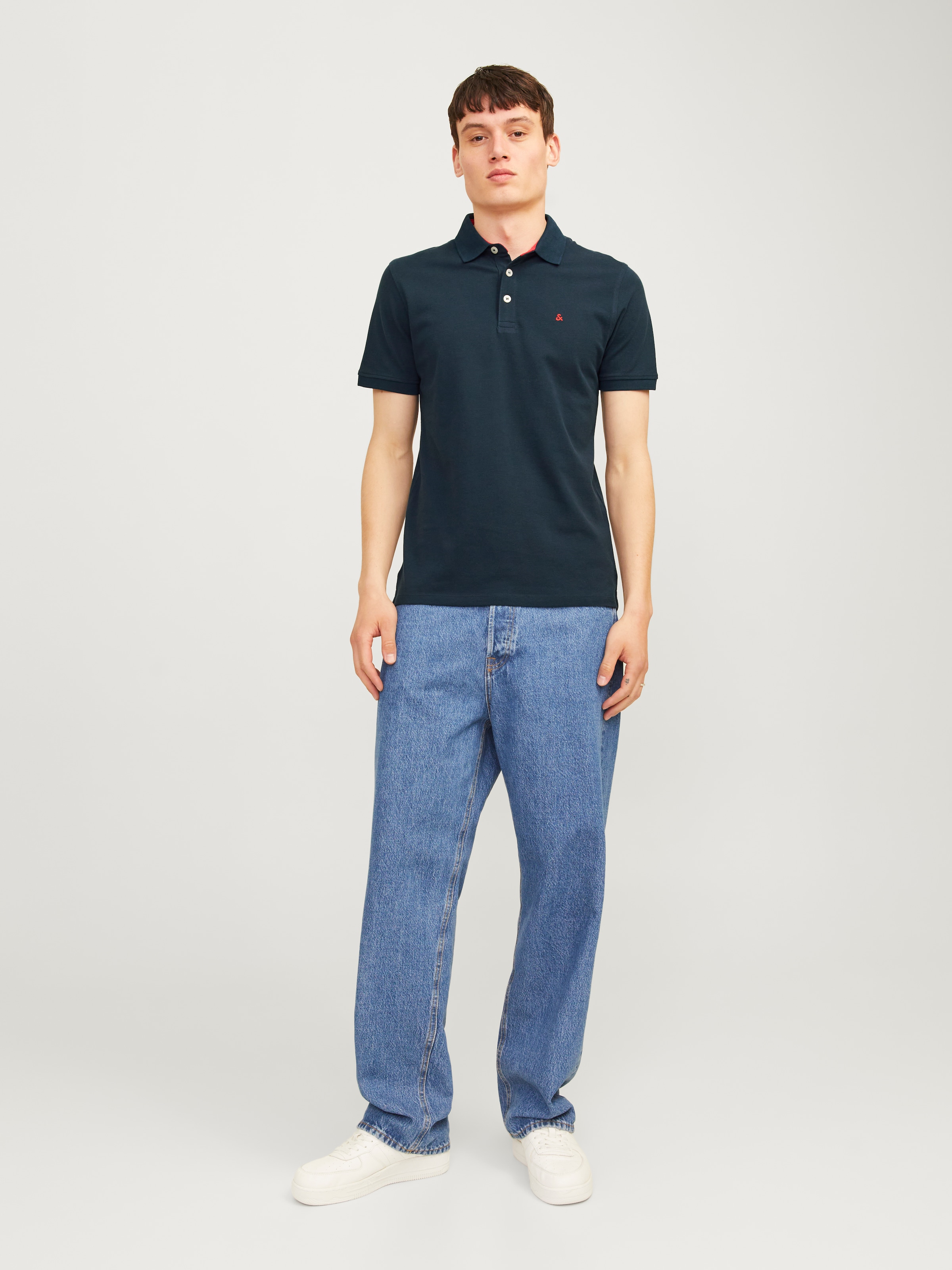 Jack & Jones Poloshirt »JJEPAULOS  Poloshirt mit klassischem Kragen und figurbetonter Form« Logostickerei, modisch, schmal, Baumwolle, Polokragen
