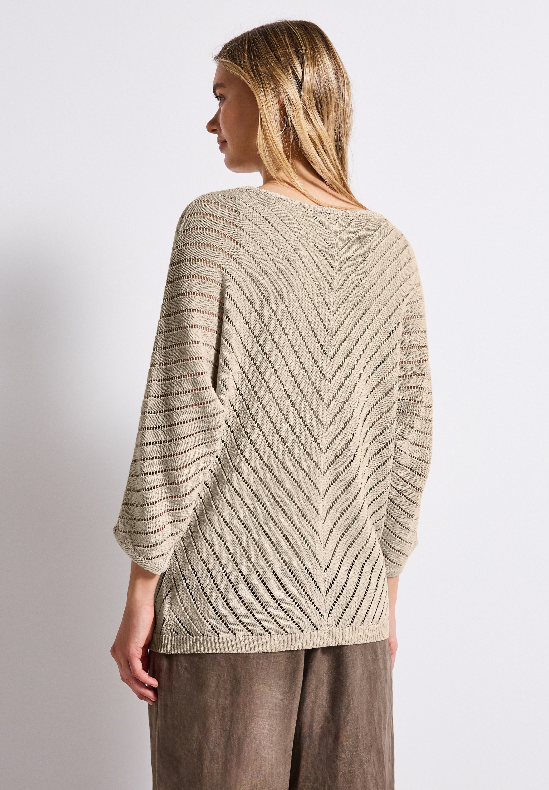 STREET ONE Strickpullover, mit durchscheinenden Häkel-Details und grafischem Muster