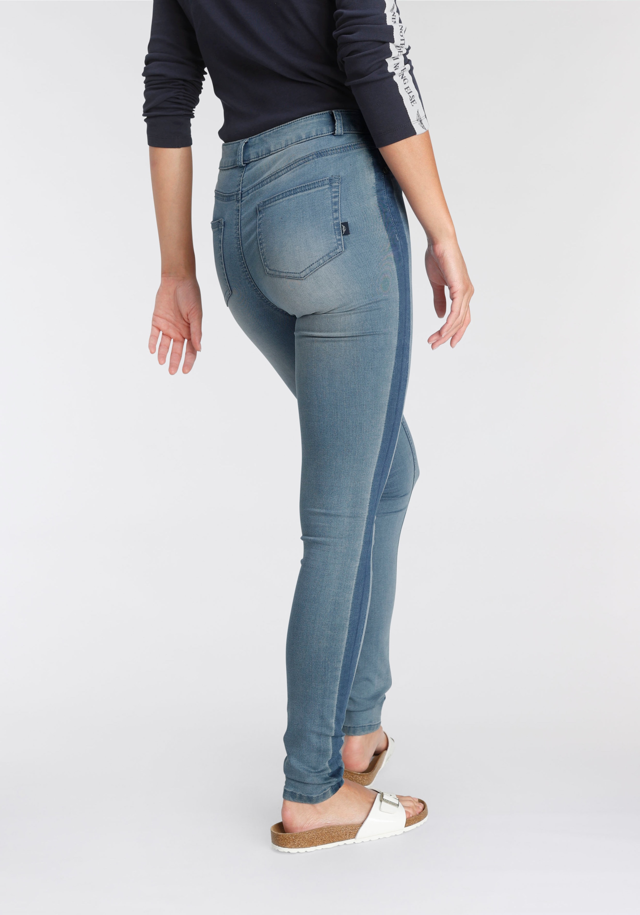 Arizona Skinny-fit-Jeans »Ultra Stretch«, Waist Streifen seitlichem auf versandkostenfrei mit High