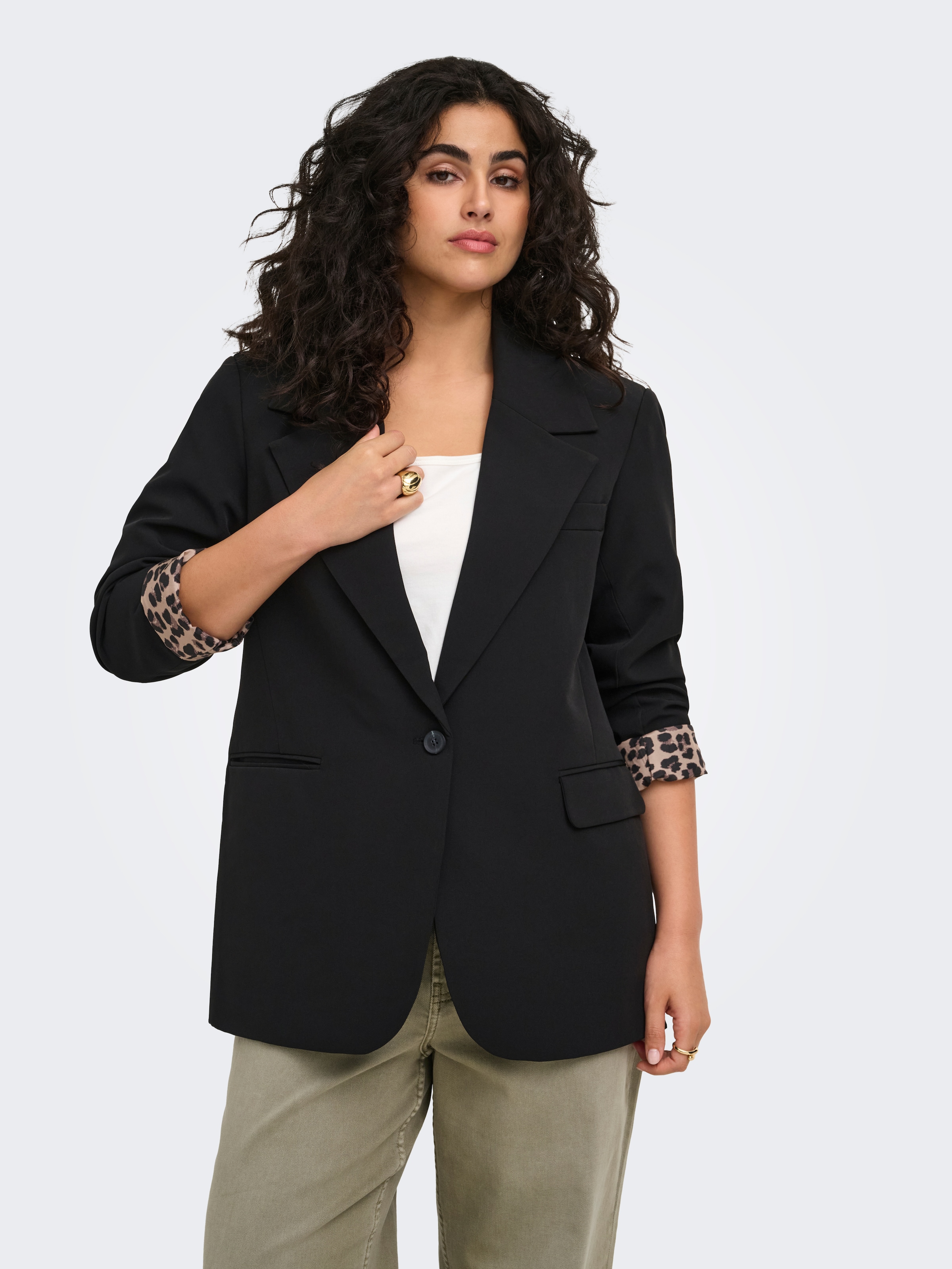Image of ONLY CARMAKOMA Kurzblazer "CARLANA-BERRY L/S REG BLAZER TLR" Kunstfaser