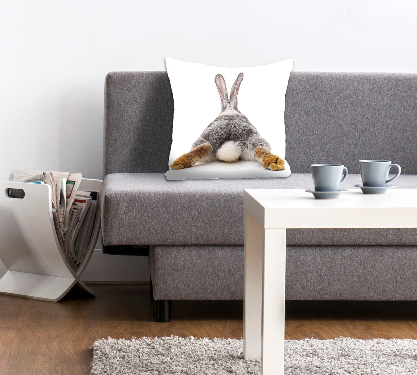 Image of queence Dekokissen "Rabbit Tail" mit einem Hasenschwanz