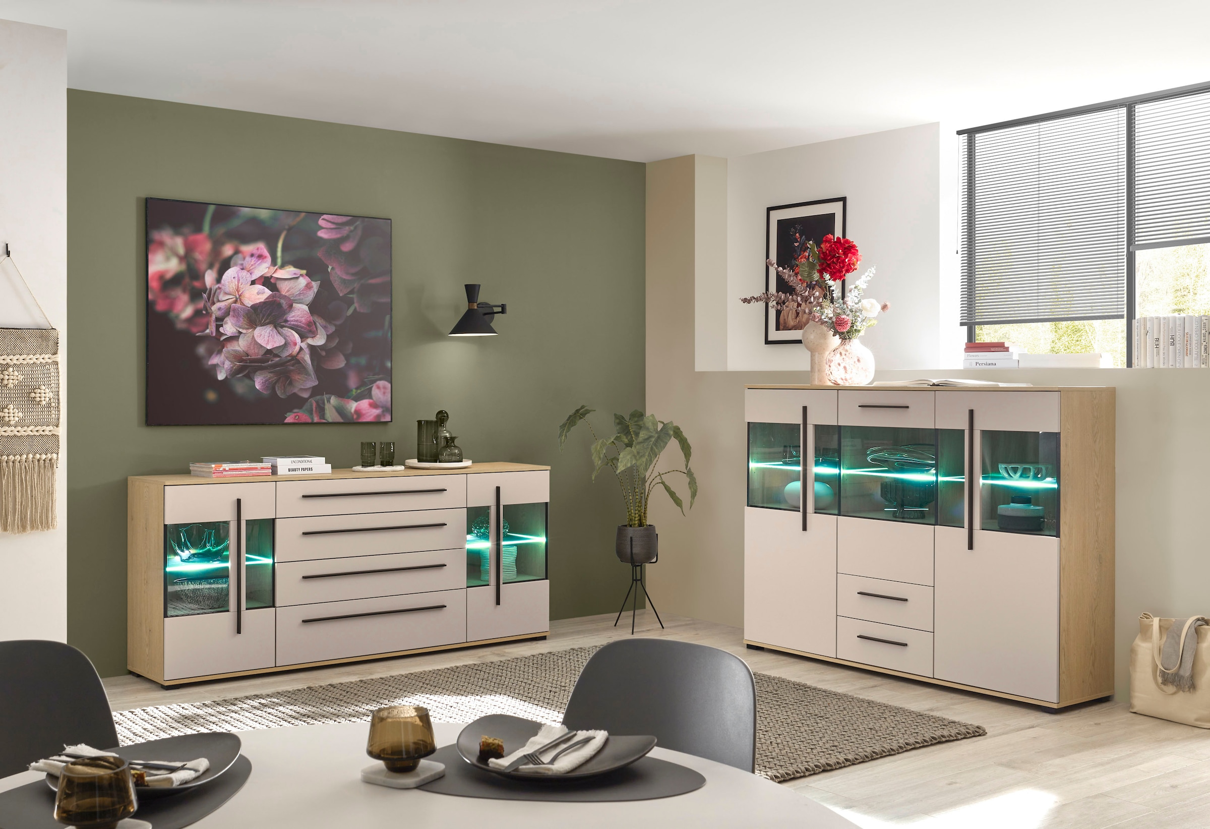 Home affaire Buffet haut »Cantara, moderner Schrank, Vitrine in Eiche Dekor, Weiss oder Kaschmir« poignées noires en barre, espace de rangement suffisant, polyvalent