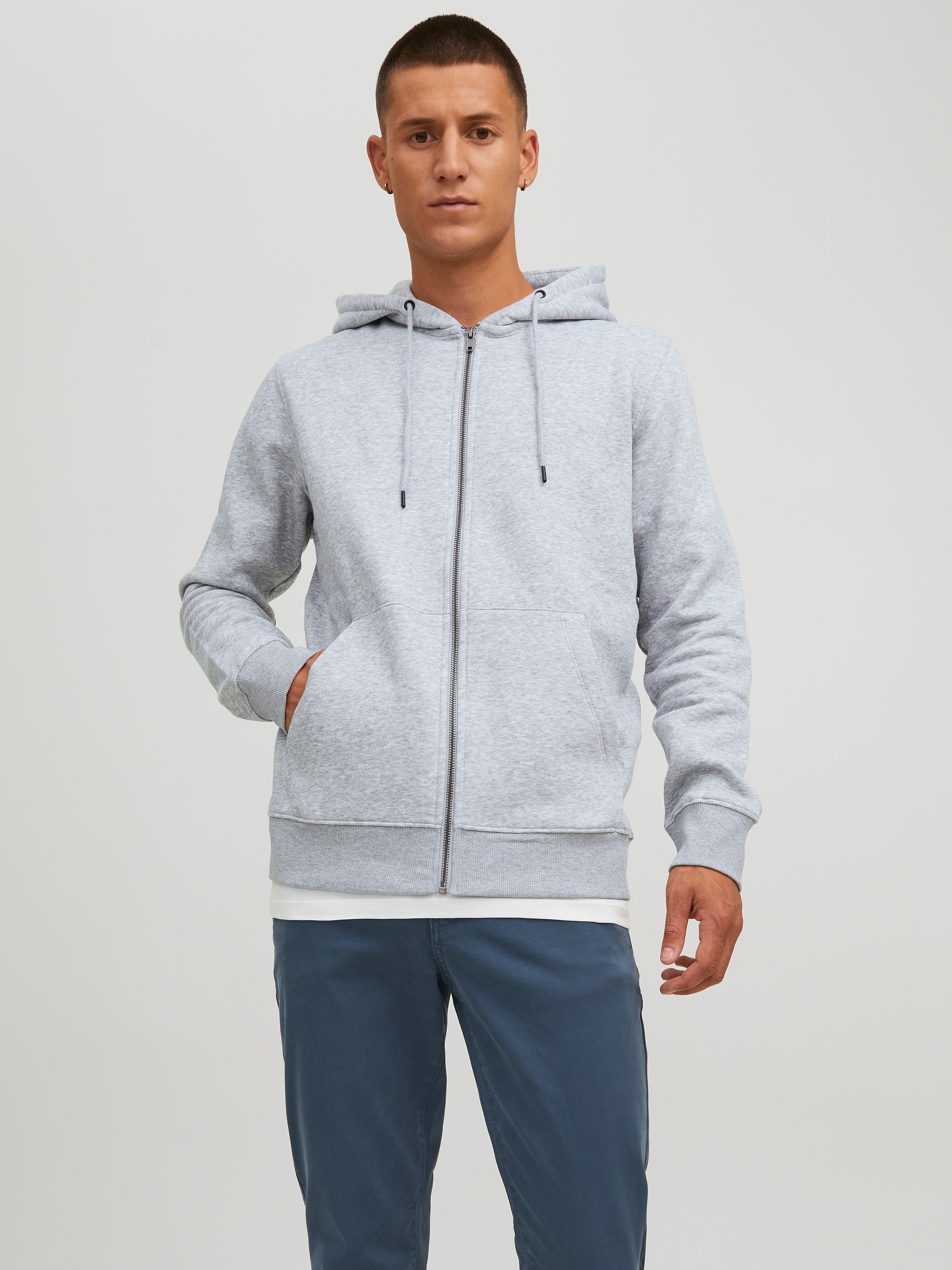 Image of Jack & Jones Kapuzensweatjacke "JJESTAR Basic Hoodie, Eingrifftaschen und angenehmem Materialmix" Kapuze, regular fit, Baumwollmischung