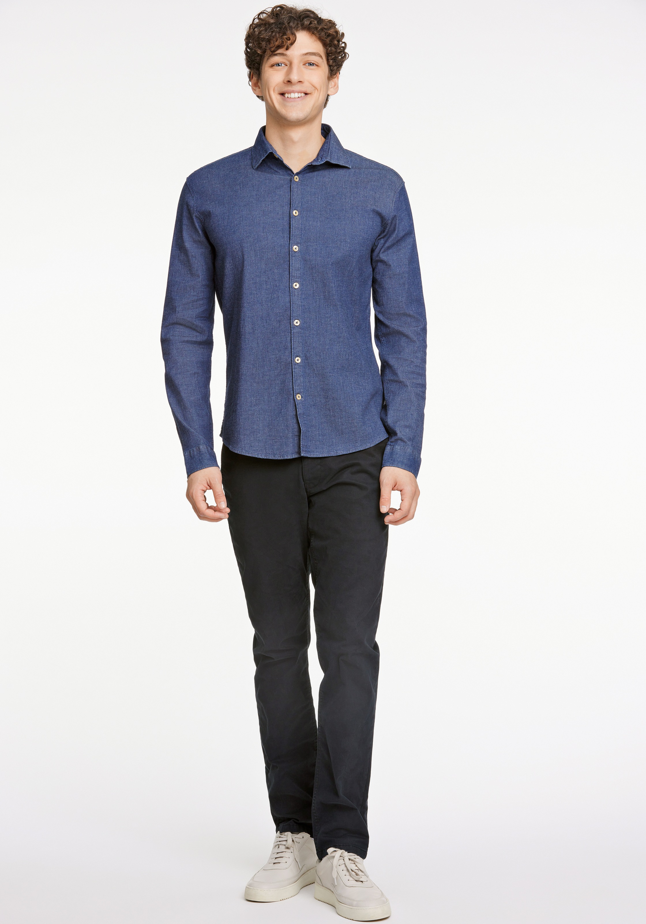 LINDBERGH Langarmhemd mit Logostickerei unten links