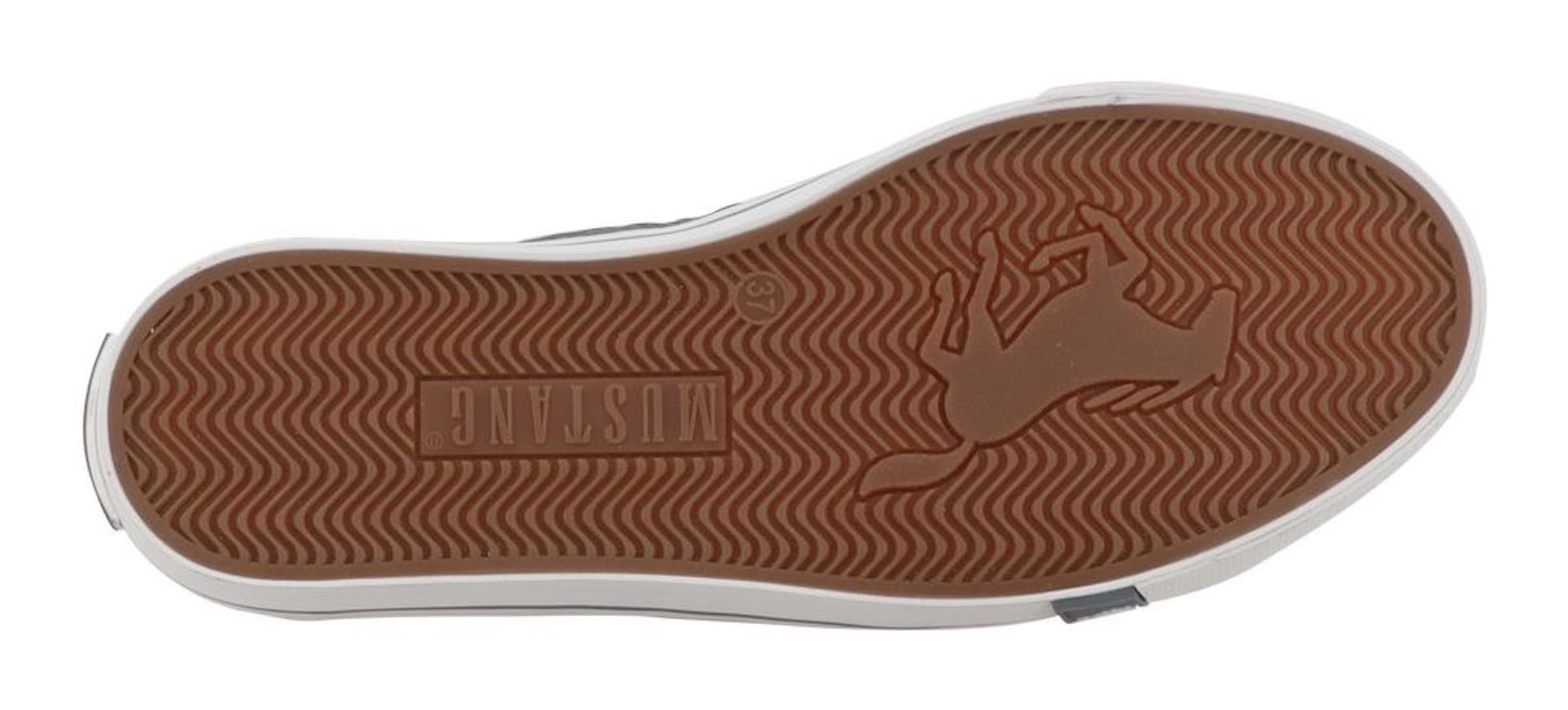 Mustang Shoes Sneakers »Winona«  chaussure de loisirs, chaussure basse, à lacets avec broderie macramé