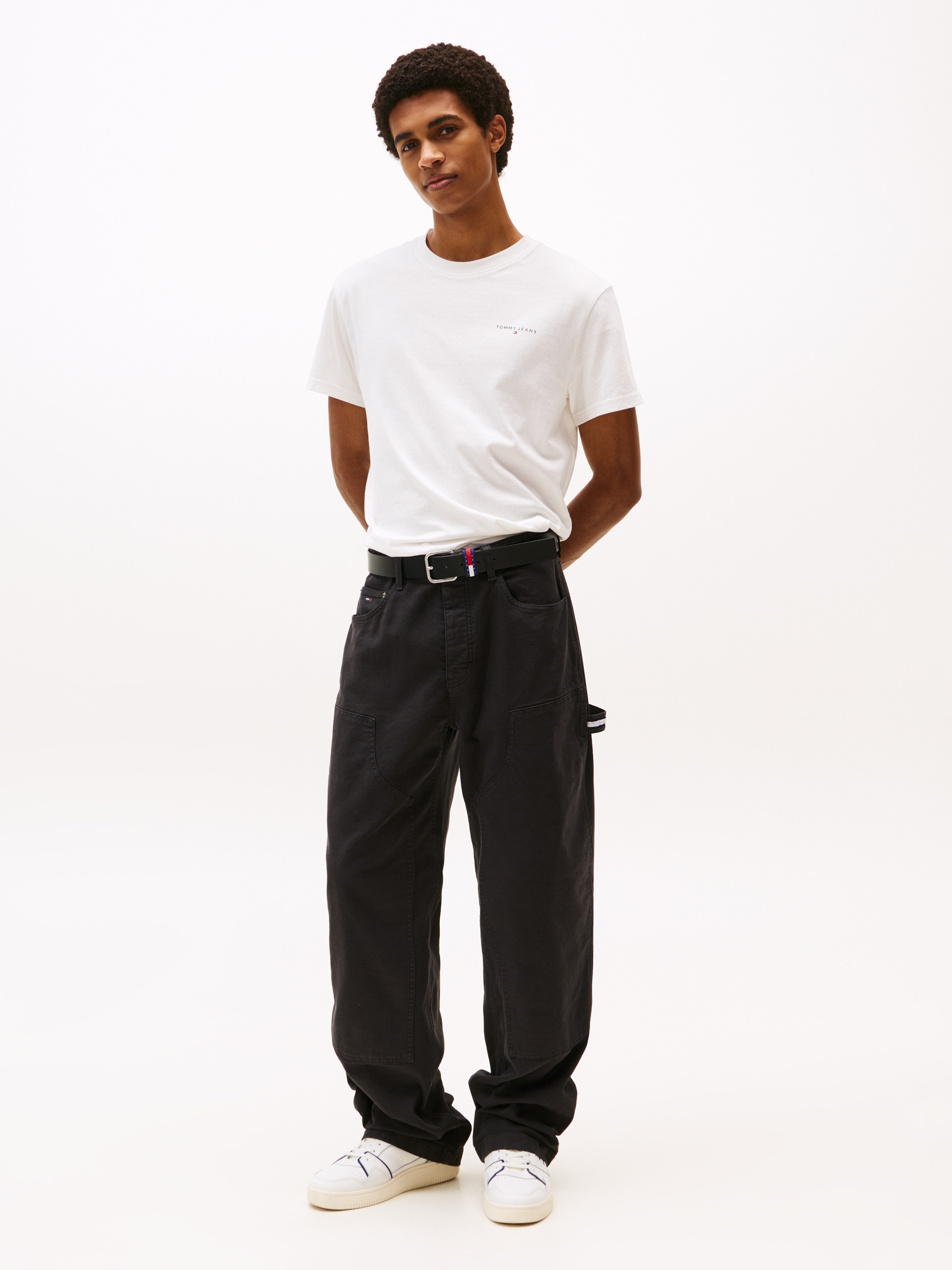 Tommy Jeans T-shirt »TJM SLIM LINEAR CHEST TEE EXT« Mit Rundhalsausschnitt