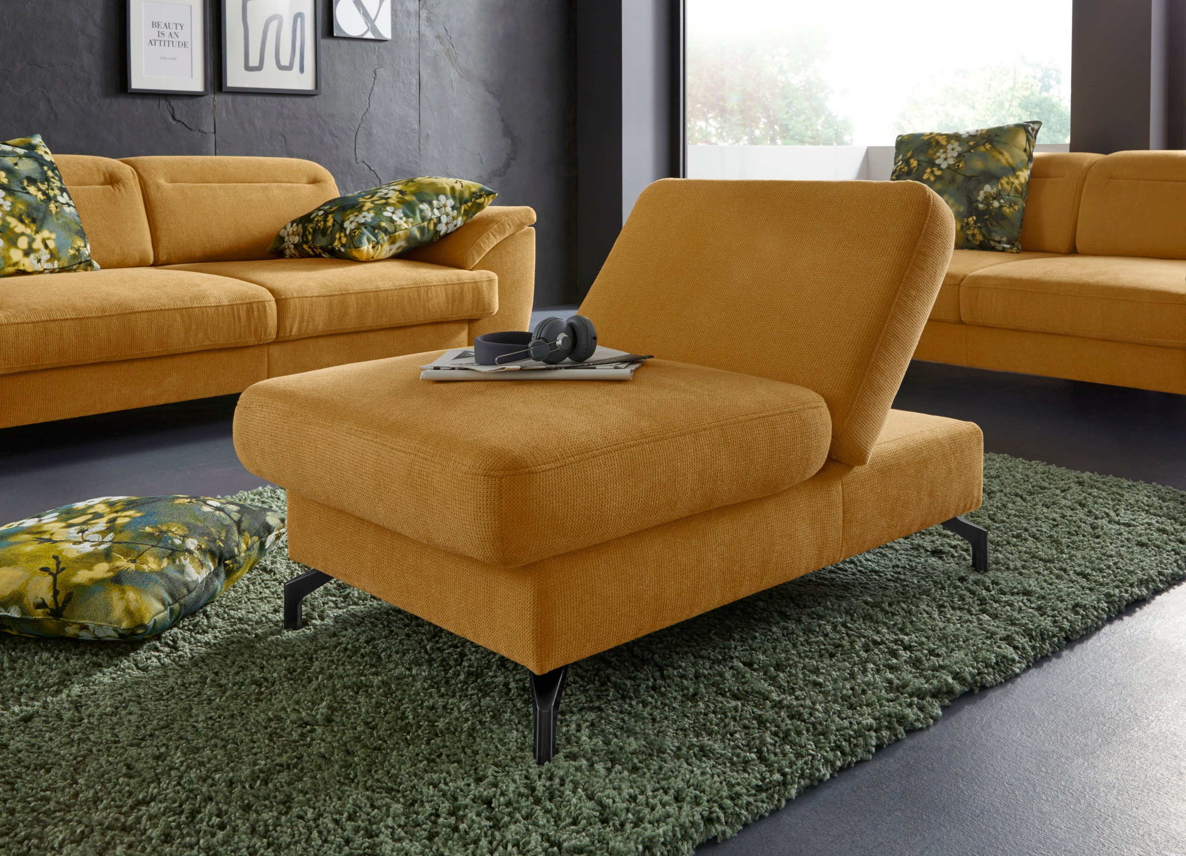sit&more Hocker »Percy«, Fusshöhe 15cm, mit Klappfunktion, wahlweise in 2 Fussfarben