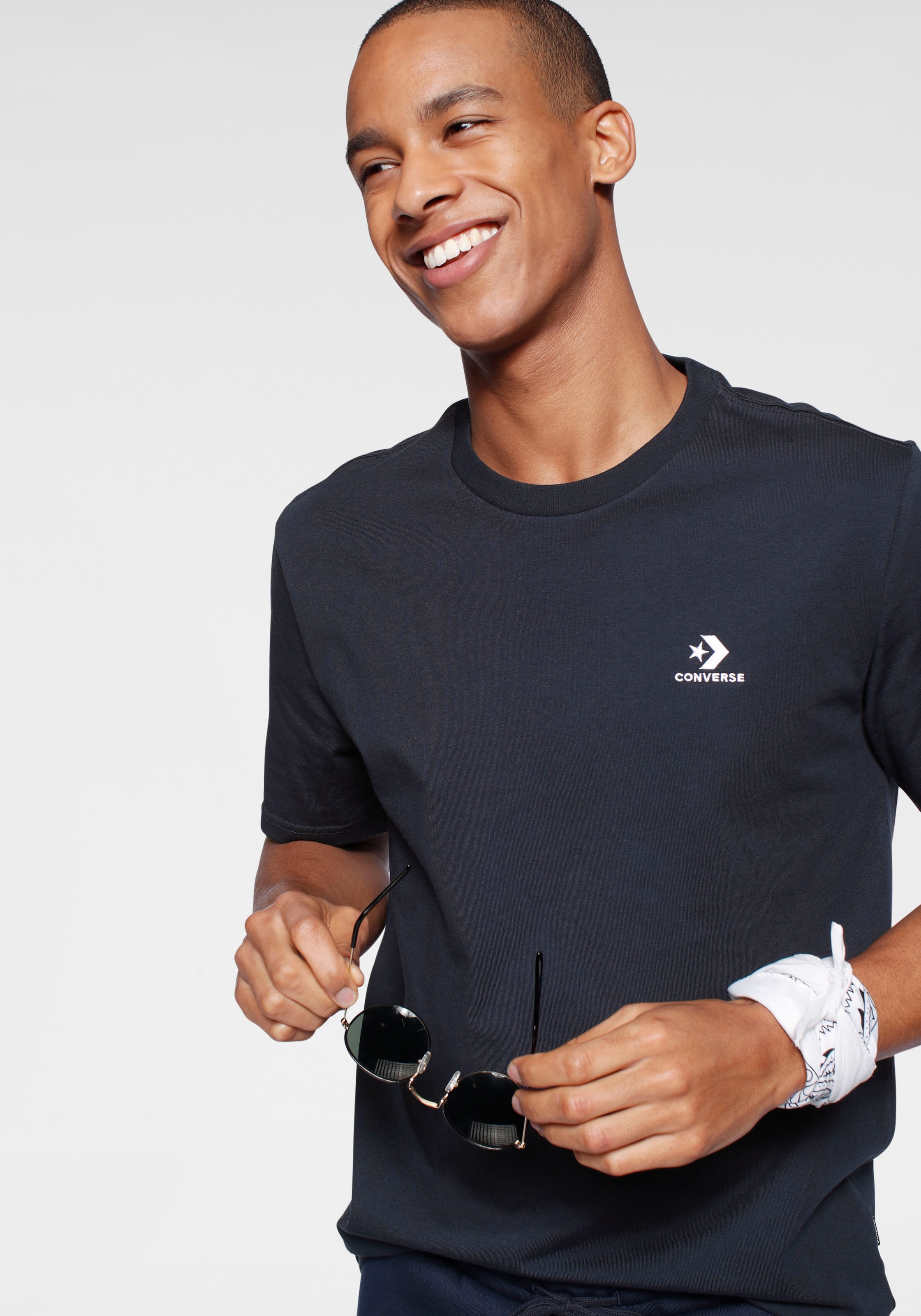 Image of Converse T-Shirt »MENS EMBROIDERED STAR CHEVRON LEFT CHEST TEE« bei Ackermann Versand Schweiz