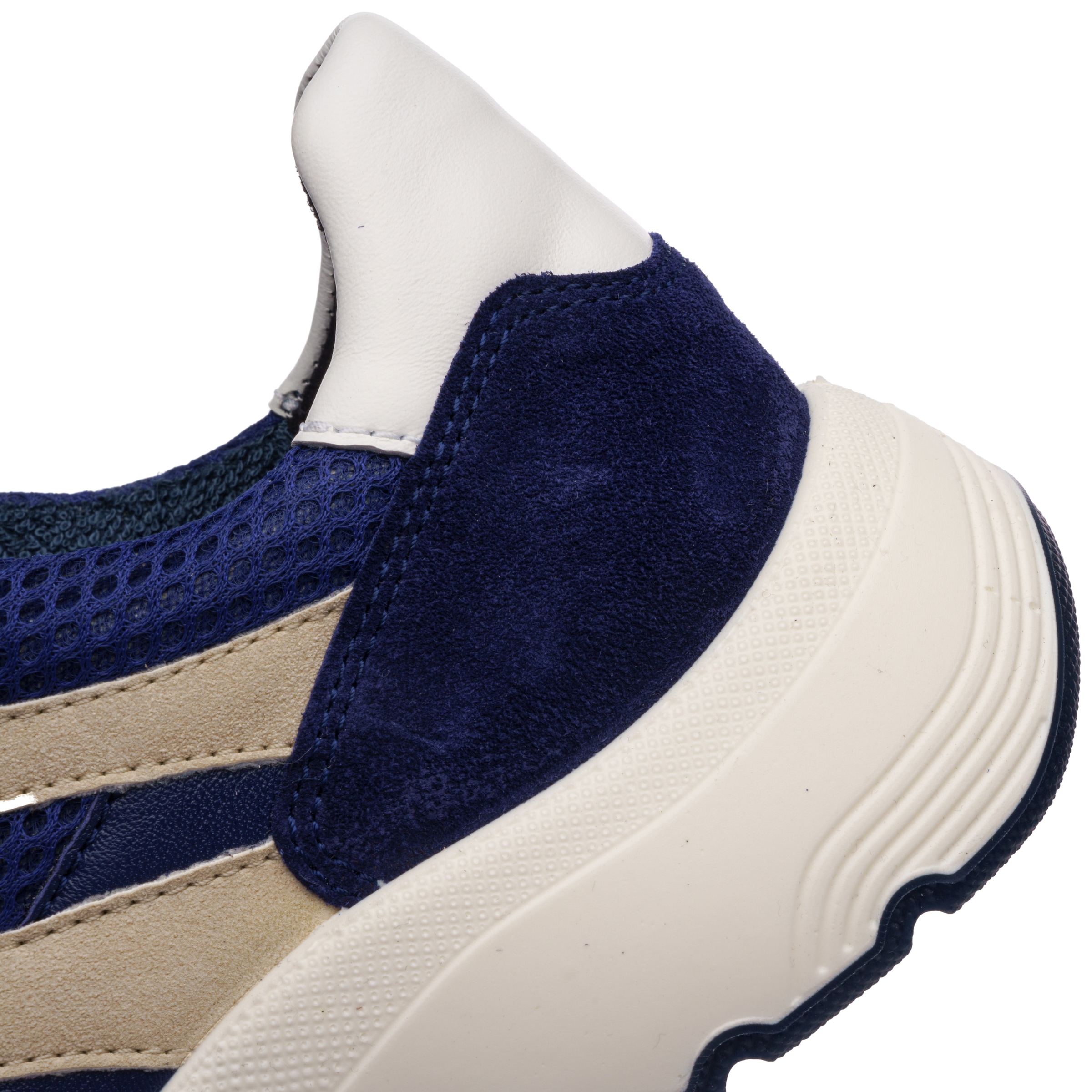 Ara Baskets compensées »BOSTON«  , chaussure de loisir, chaussure basse, à lacets avec logo embossé, largeur H