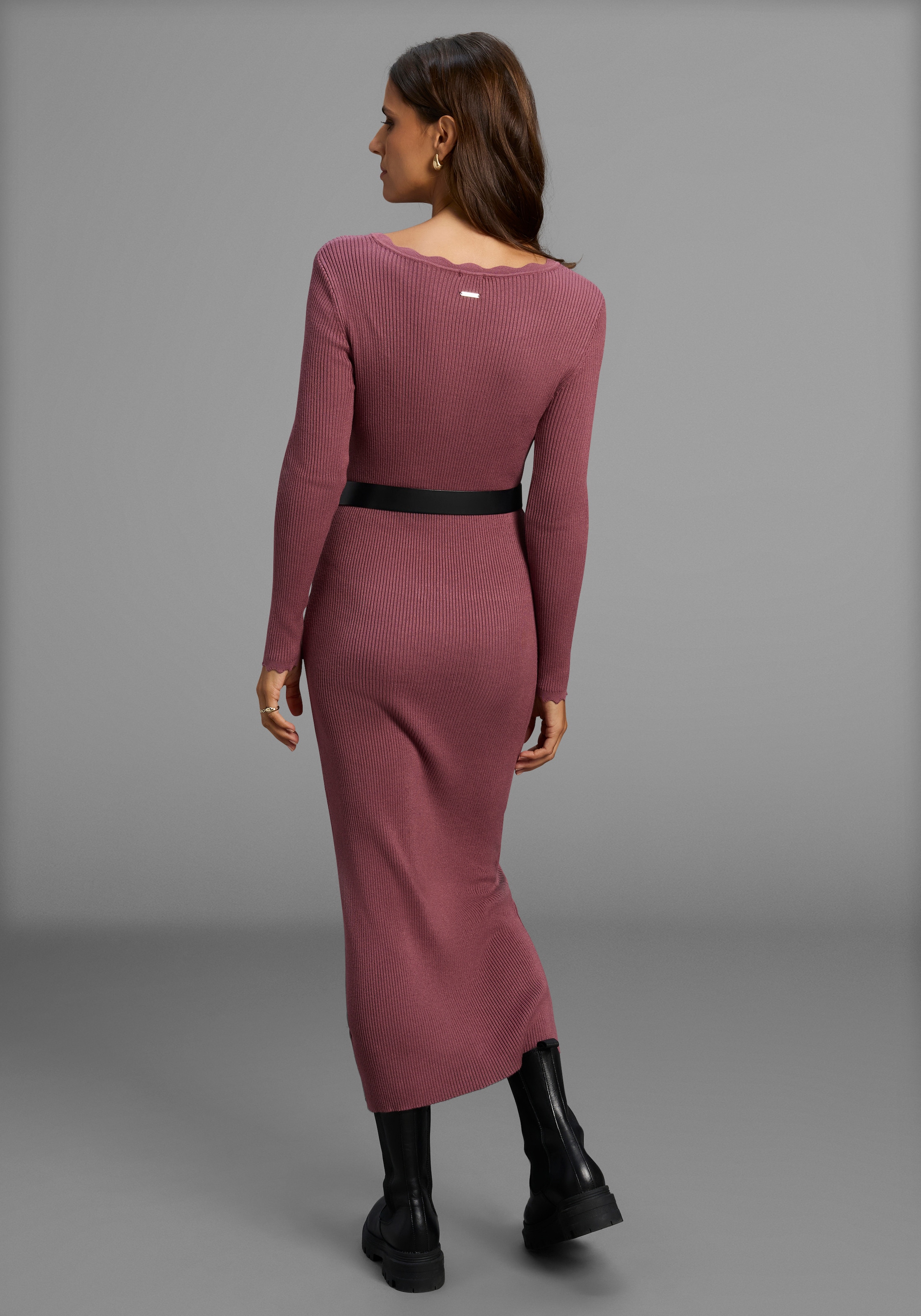 Laura Scott Strickkleid, Basic mit besonderem Detail