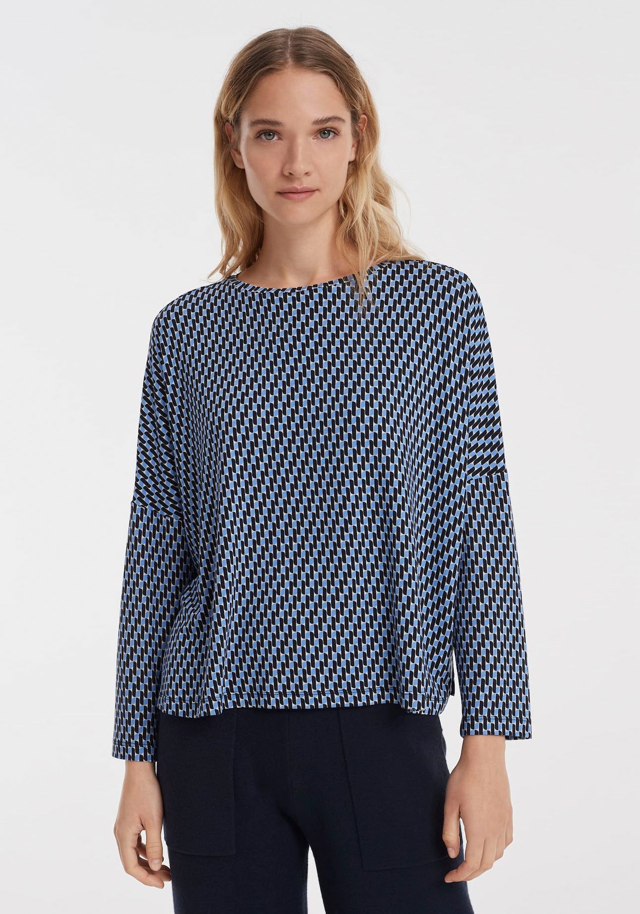 Image of OPUS Langarmshirt »Seoline Preppy«, im graphischen Allover-Print bei Ackermann Versand Schweiz