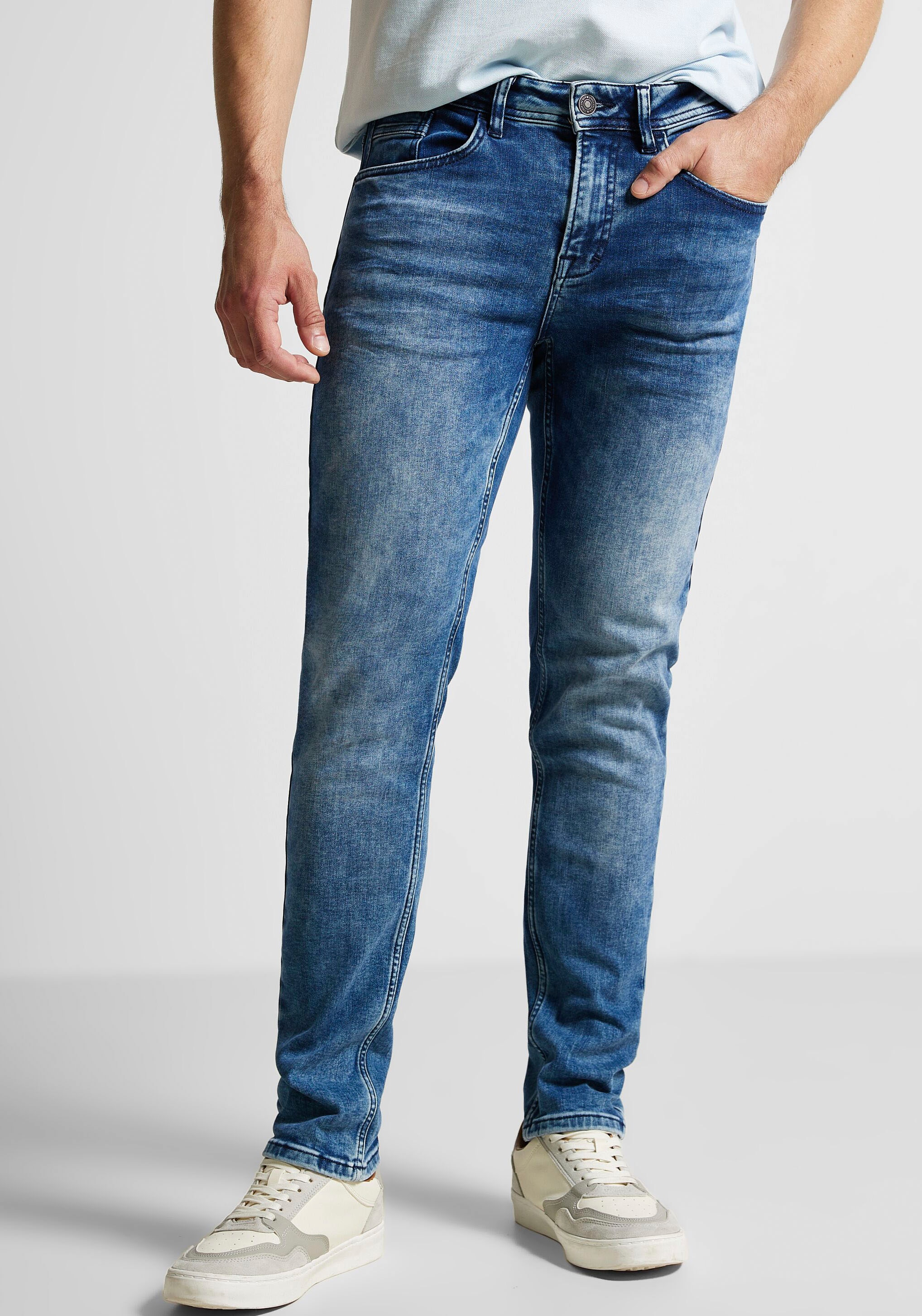STREET ONE MEN Regular-fit-Jeans, mit cooler Used-Optik
