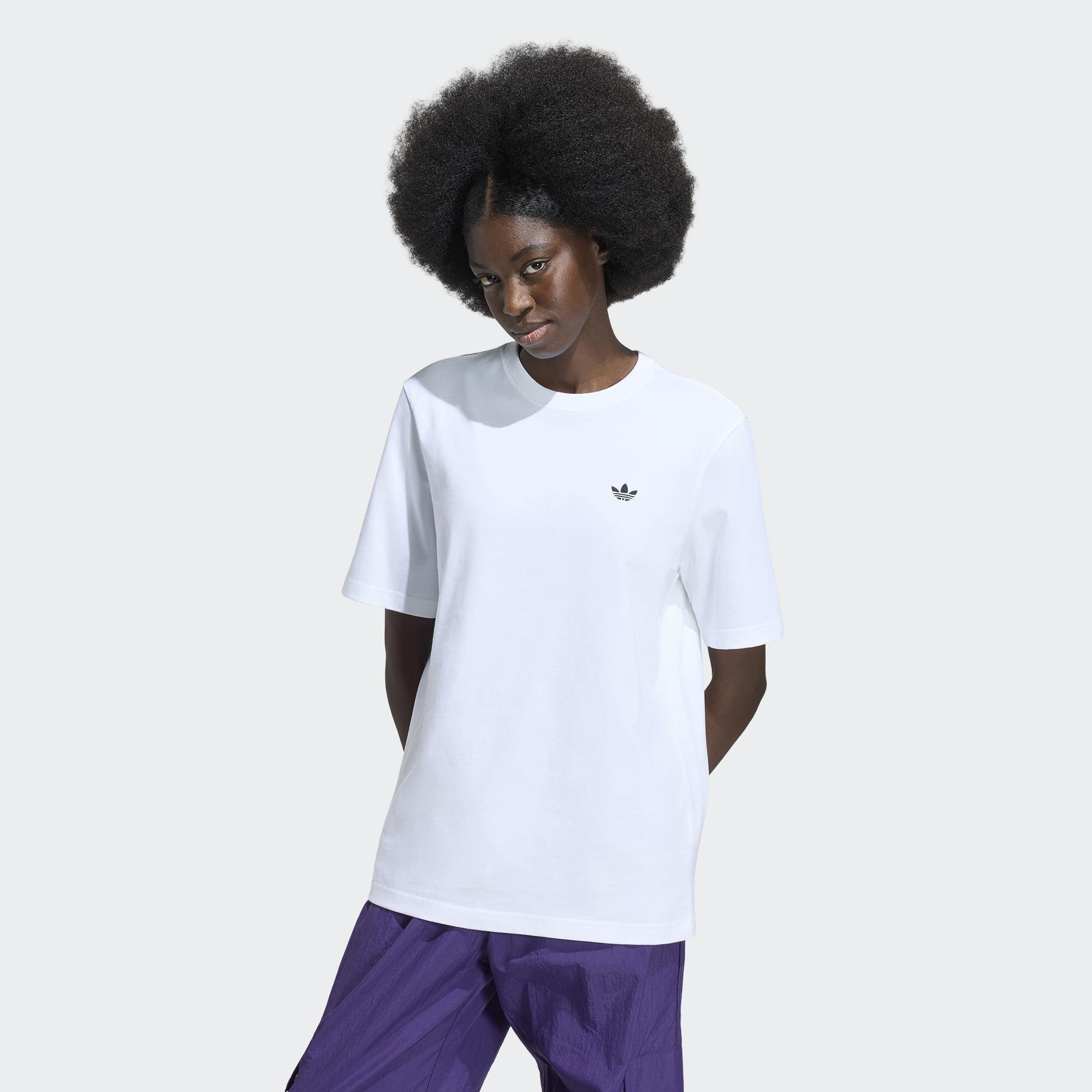 adidas Originals T-shirt »ESSENTIALS, LOCKER GESCHNITTEN« pour adultes, style sportif, manches courtes, sans fermeture