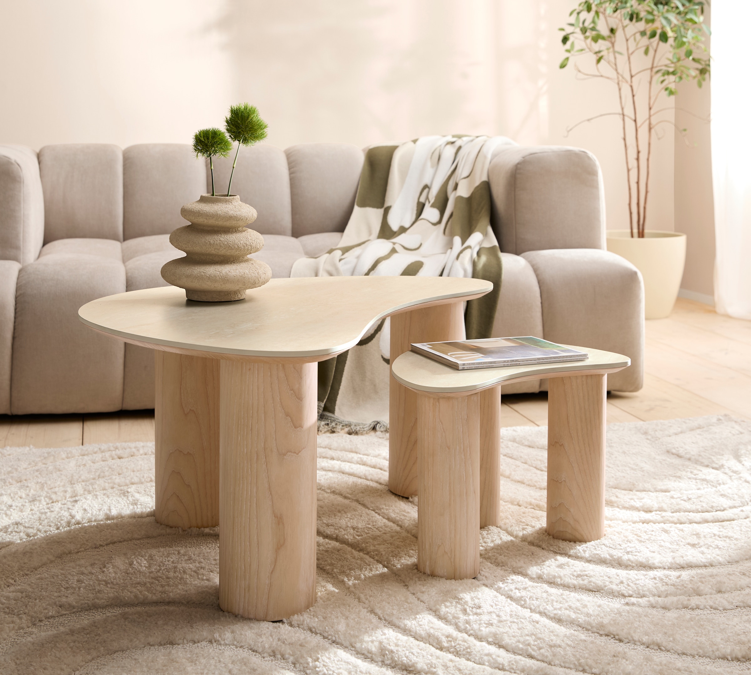 Image of homsy by Ana Johnson Couchtisch "Laysy" Set, 2 Stk. tlg. mit einer Keramikplatte und massiven Eschenholzbeinen