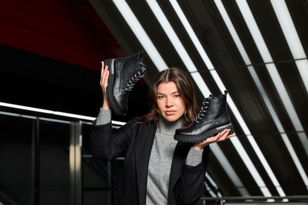 Rieker Bottines à lacets  Schnürstiefelette, Profilsohle, mit praktischem Innenreissverschluss