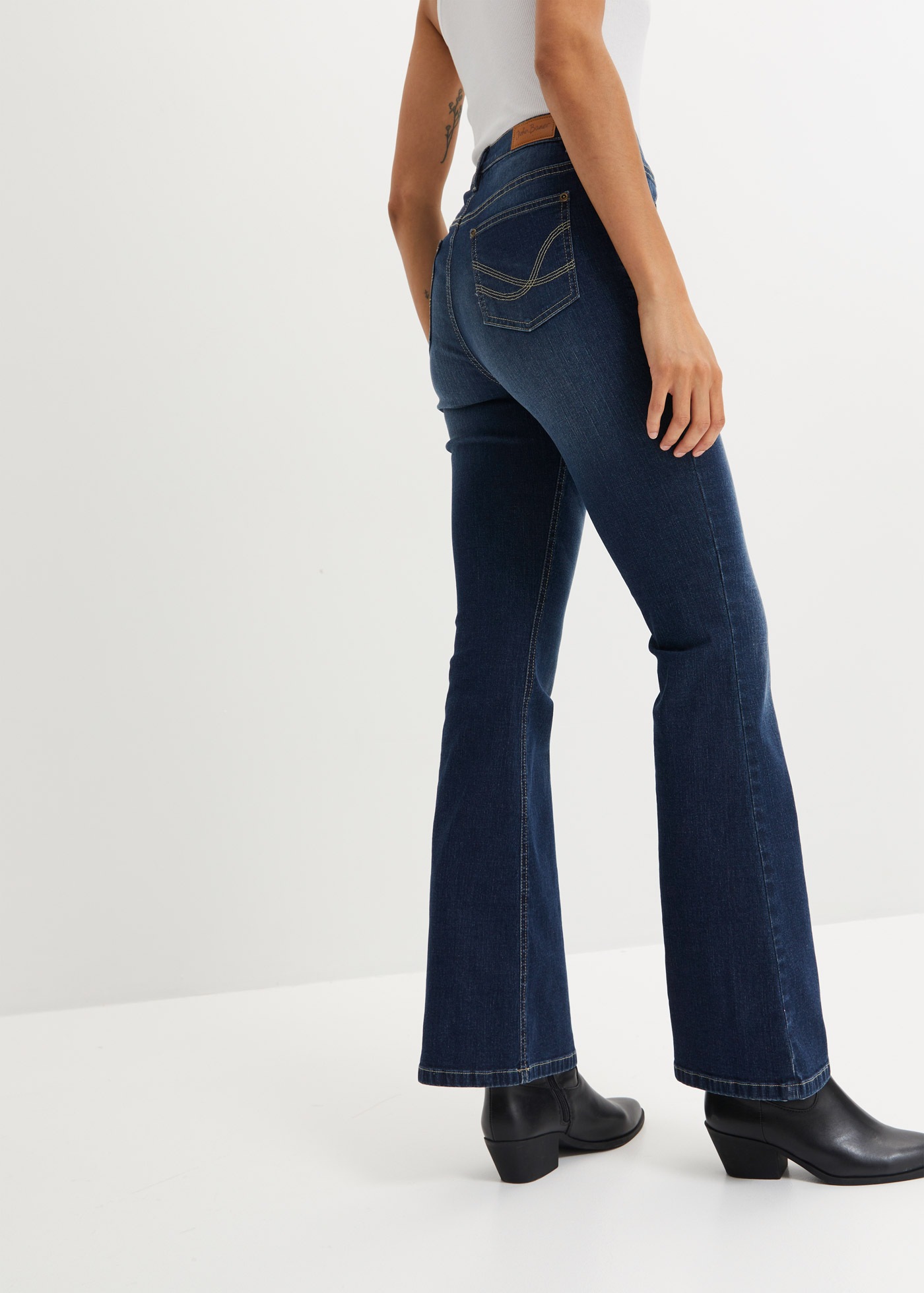 bonprix Jeans à pattes d'eph coupe régulière, avec part d’élasthanne, en mélange de coton