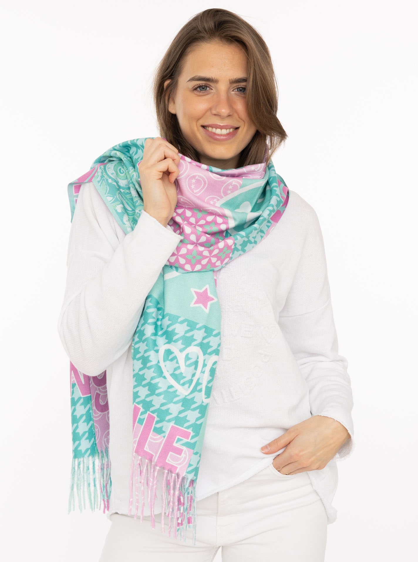 Image of Zwillingsherz Schal ""Printclash Smile"" mit Fransen, Mustermix und Schriftzug