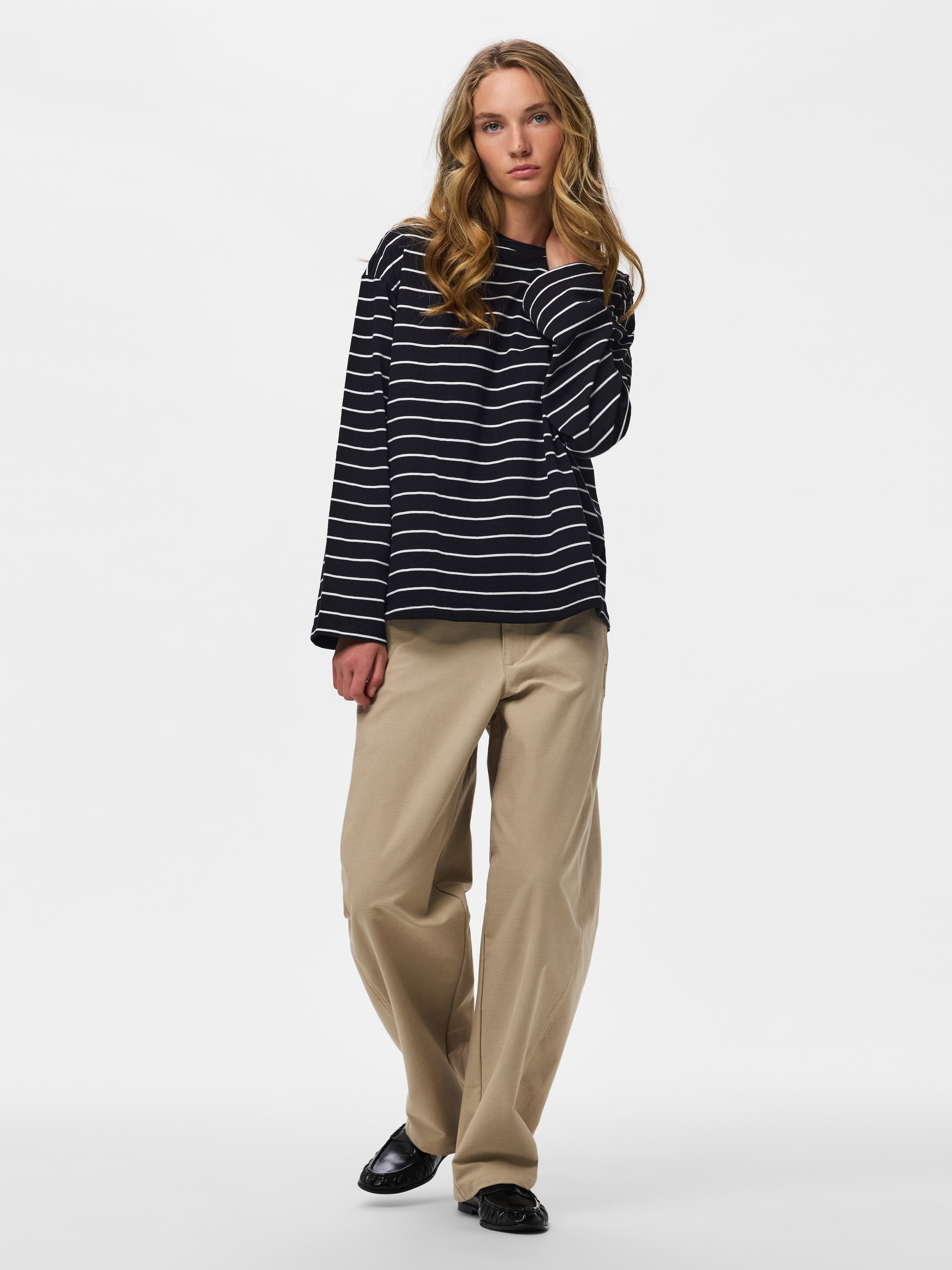 pieces T-shirt à manches longues »PCSADIE LS TOP JRS NOOS« mélange de coton, oversize