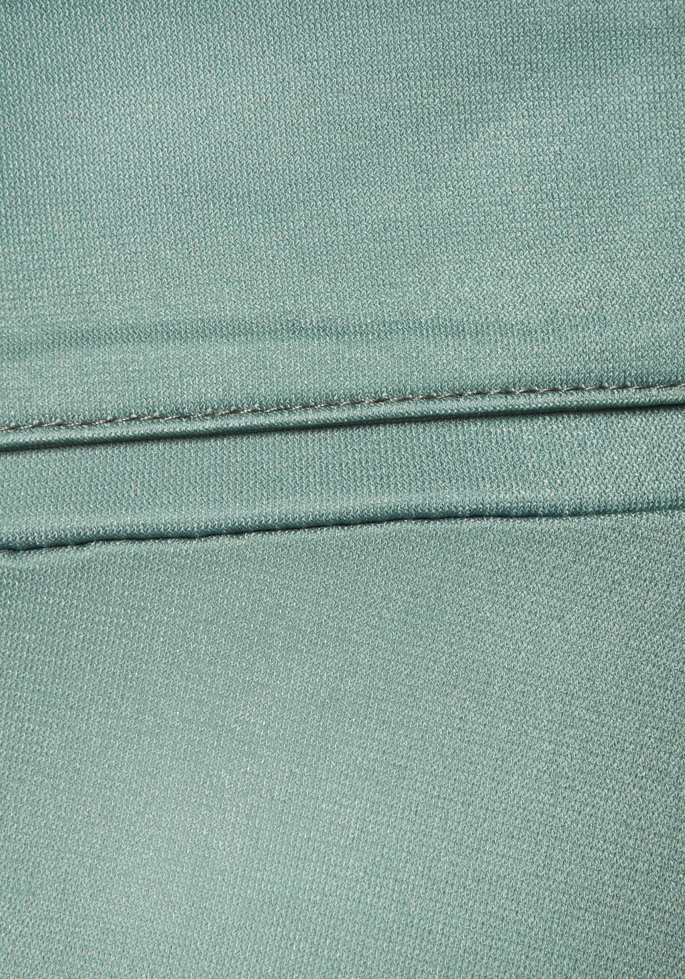 LASCANA Midikleid, mit dekorativen Riegeln und goldfarbenenen Zierknöpfen, bügelfrei