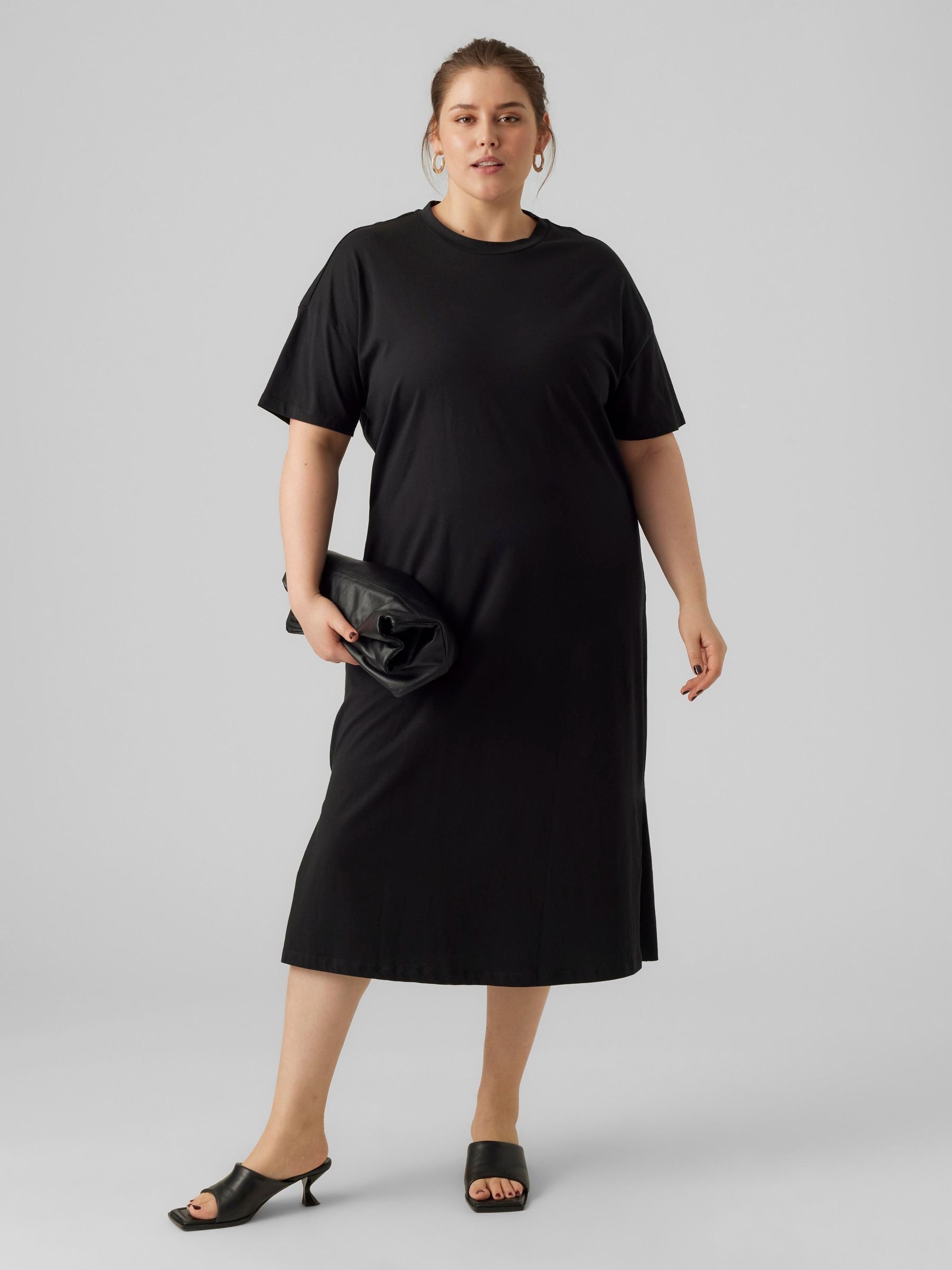 Image of Vero Moda Curve Jerseykleid "VMCMOLLY SS OVERSIZE CALF DRESS NOOS CUR"