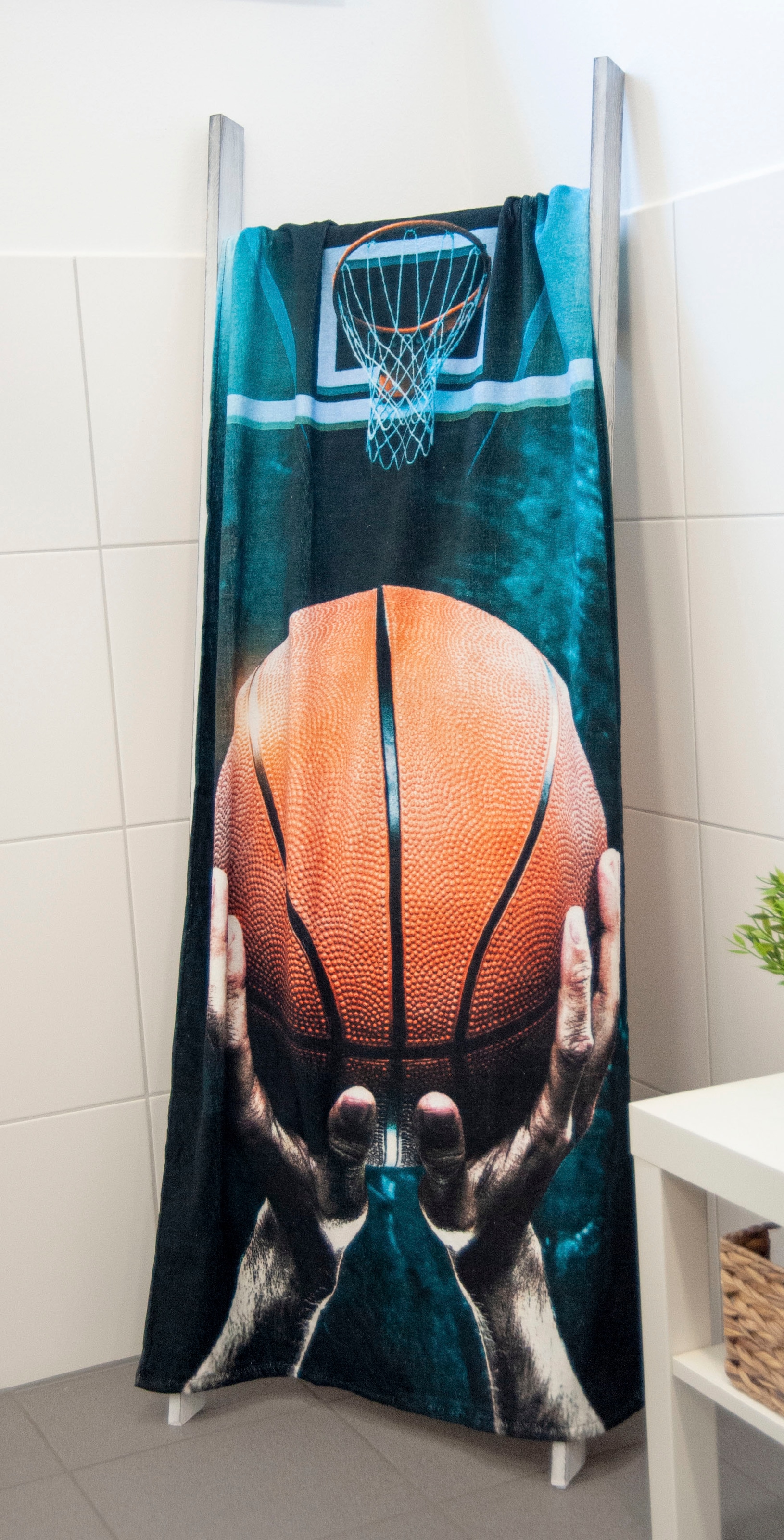 Herding Young Collection Badetuch »Basketball«, (1 St., Badetuch 75 x 150 cm), hochfarbig bedruckt