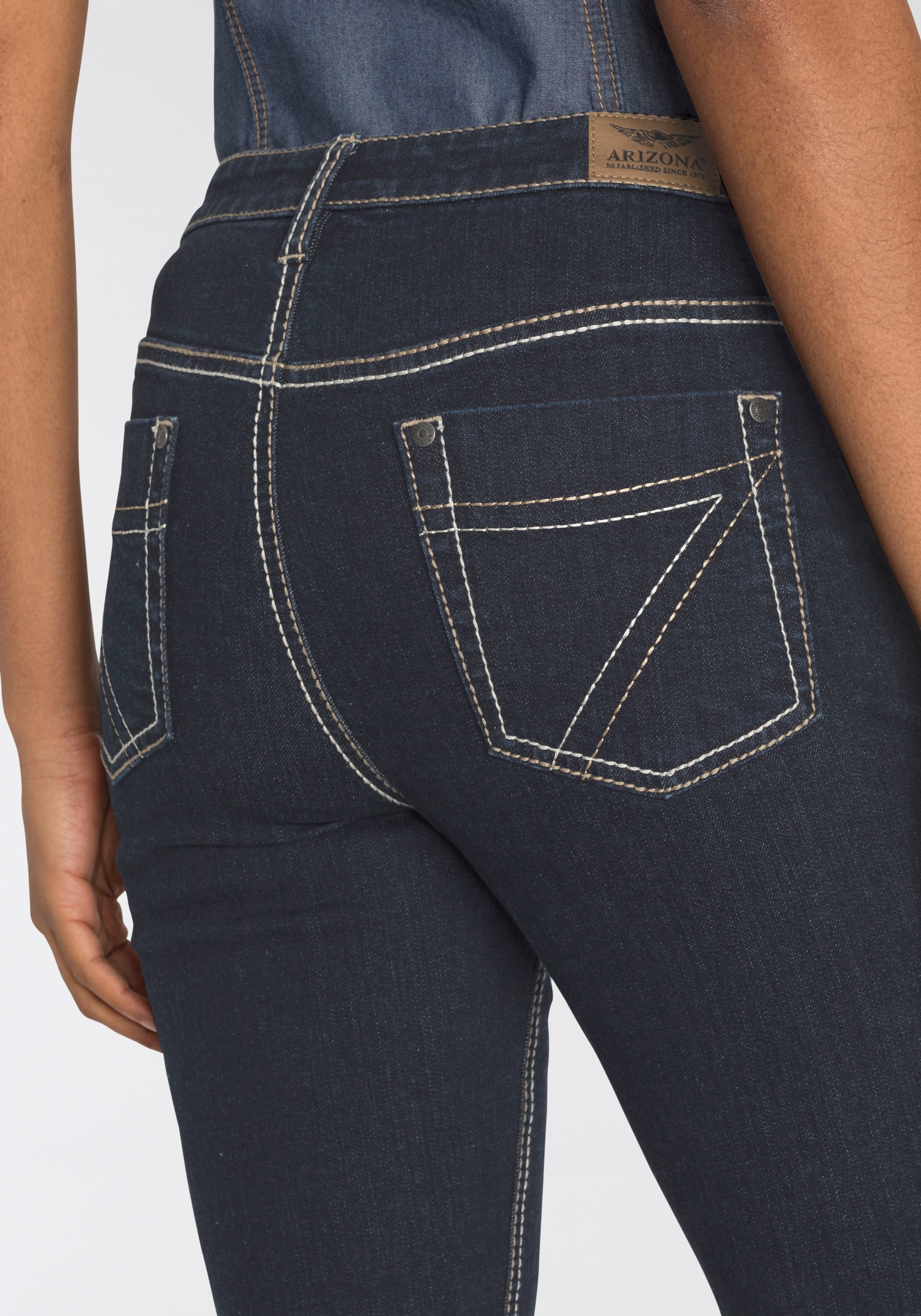 Waist »Comfort-Fit«, Gerade Kontrastnähten High versandkostenfrei auf Arizona Jeans mit