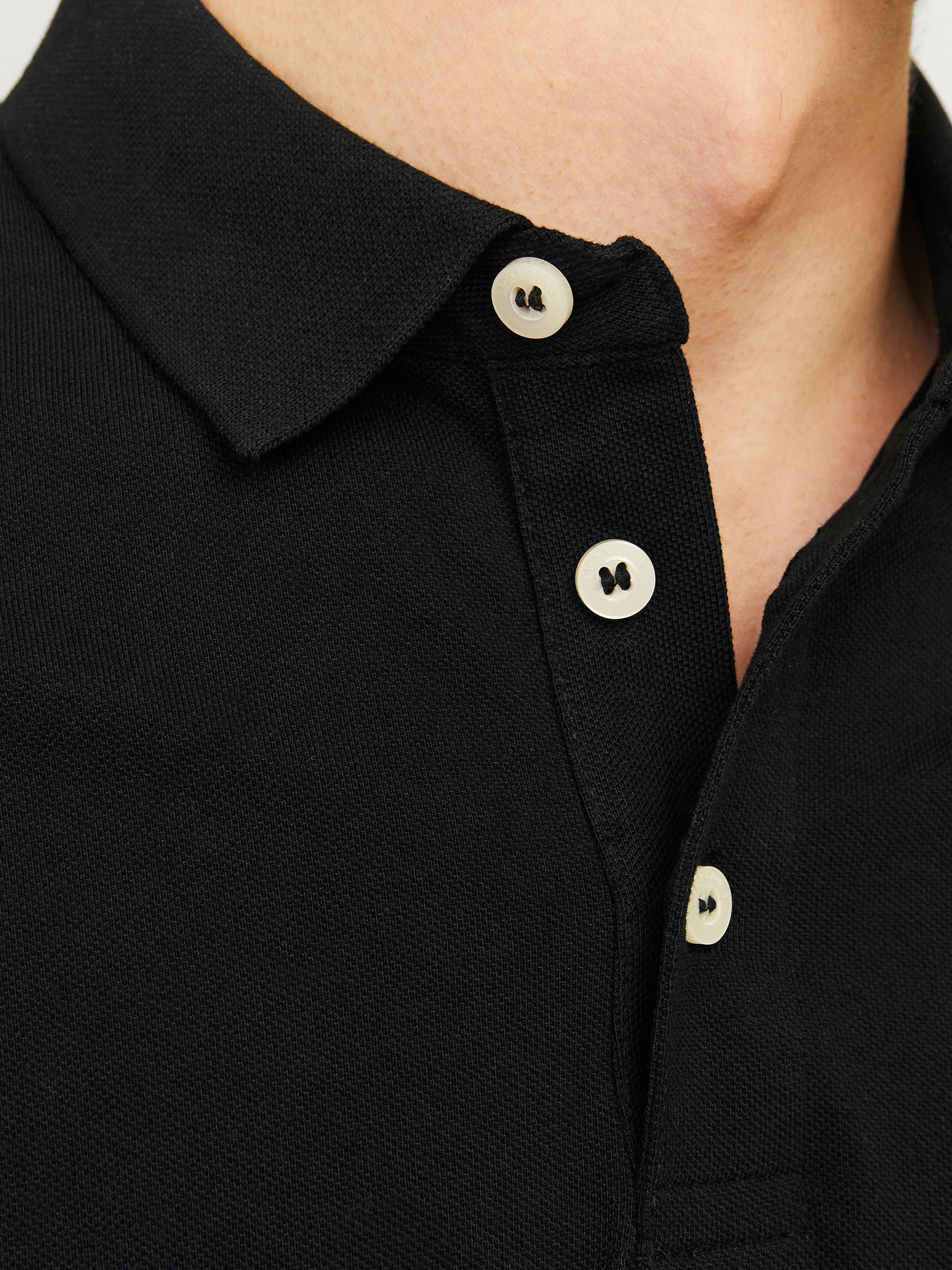 Jack & Jones Polo »JJEPAULOS  Poloshirt mit klassischem Kragen und figurbetonter Form« broderie logo, tendance, étroit, coton, col polo