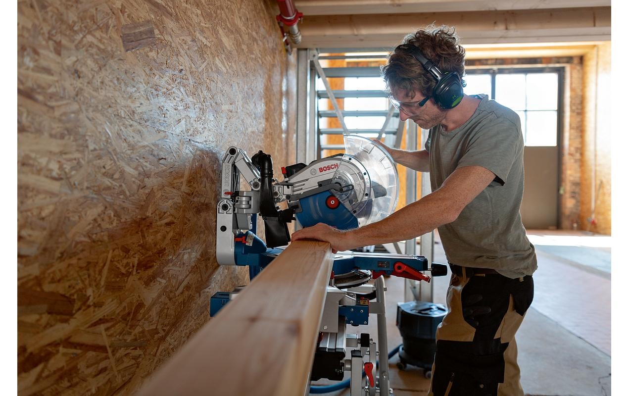 Bosch Professional Kappsäge »Akku-Kappsäge GC«