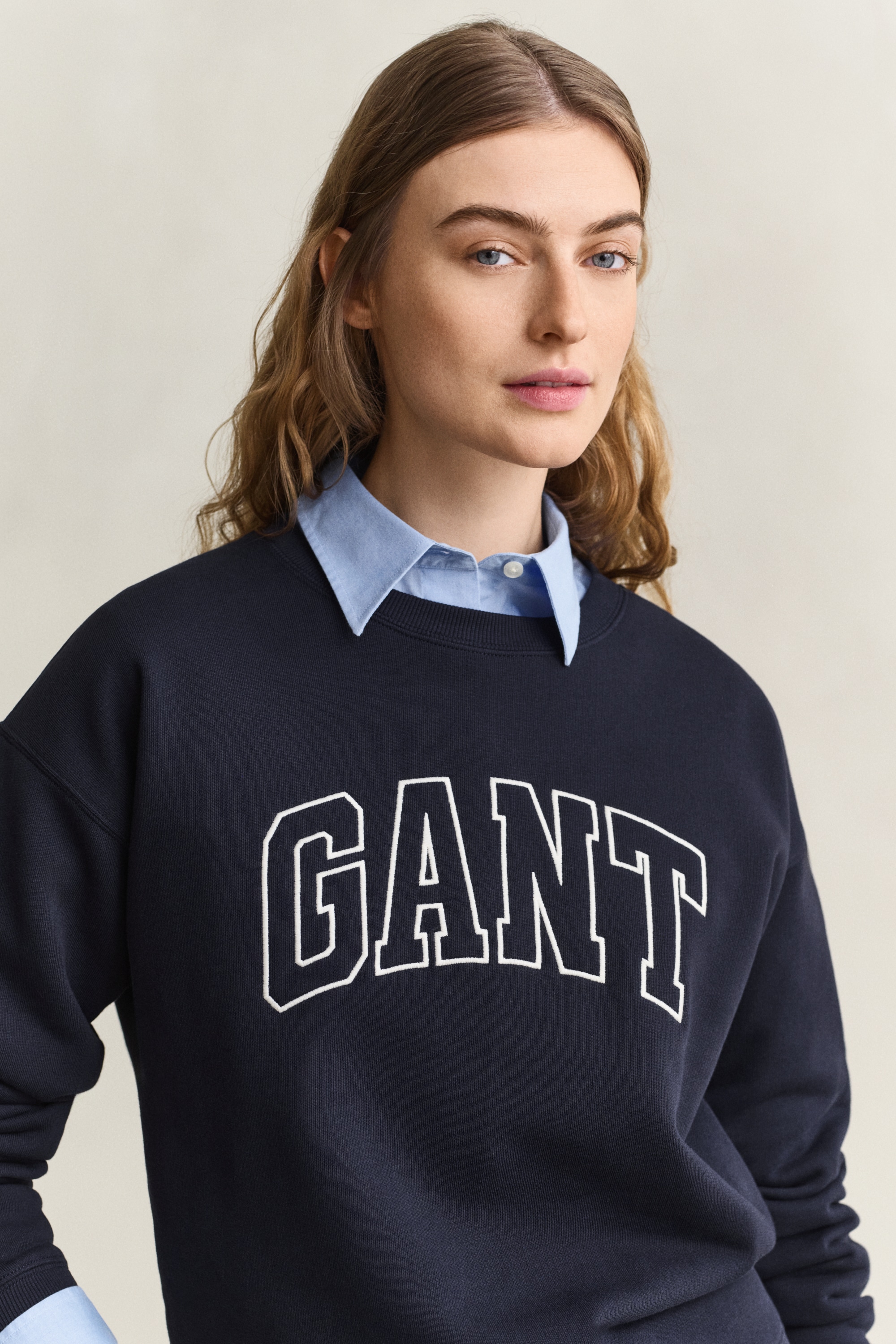 Gant Sweatshirt »GRAPHIC C-NECK SWEAT«, Relaxed fit mit Rundhalsausschnitt

