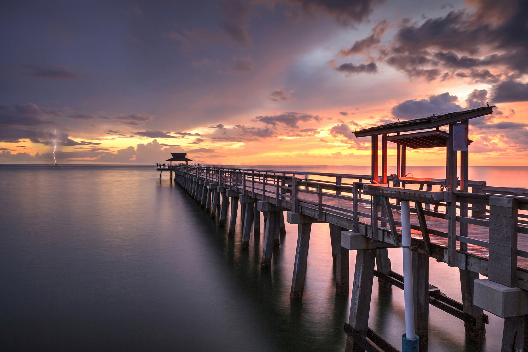 Image of Papermoon Fototapete "HOLZ-BRÜCKE-GOLF NEAPEL PIER STEG MEER SEE STRAND SONNE"