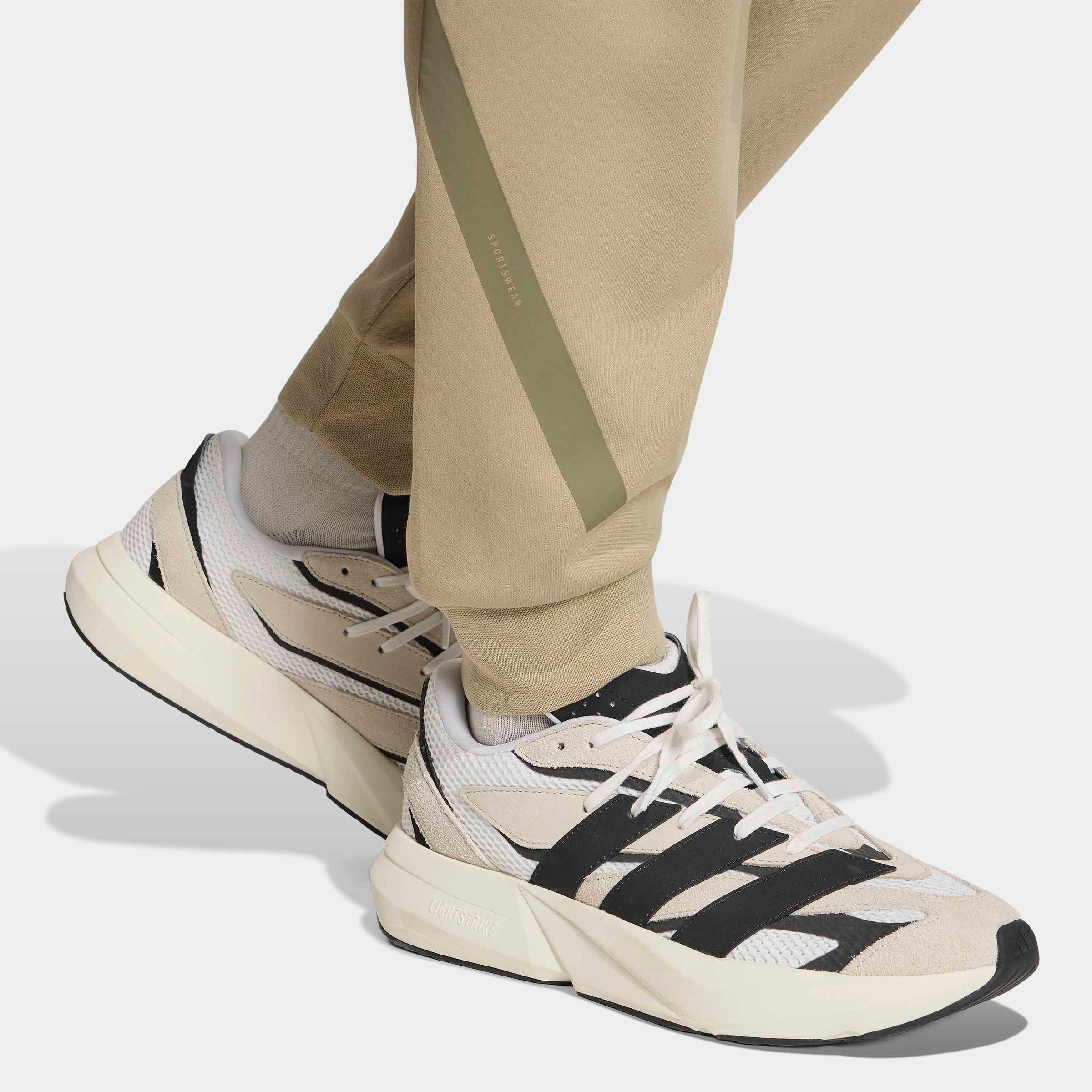 adidas Sportswear Pantalon de sport »NEW ADIDAS Z.N.E«
