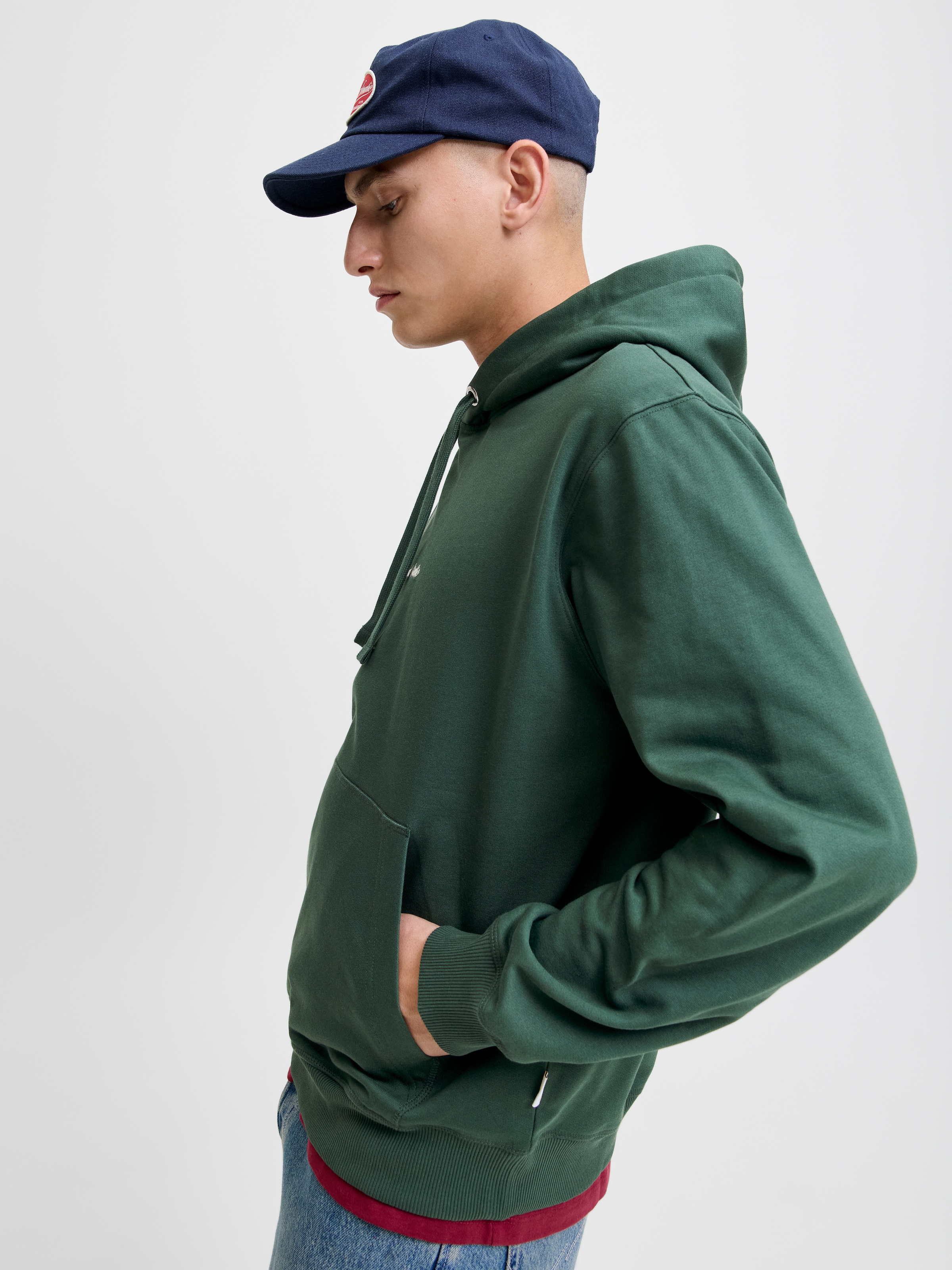 Jack & Jones Kapuzensweatshirt »JORNORREBRO EMB SWEAT HOOD NOOS«, mit Logo Print
