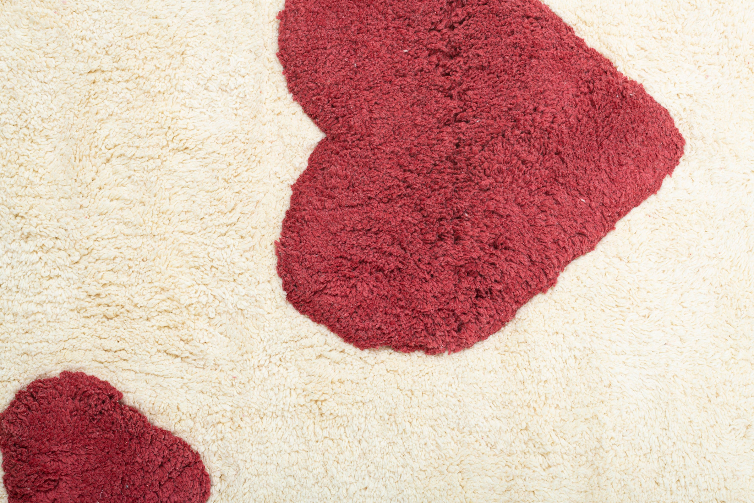 TOM TAILOR HOME Badematte »Bings Heart of Bings«, fussbodenheizungsgeeignet, Badteppich, reine Baumwolle, Uni-Farben, Motiv Herzen & Buchstaben