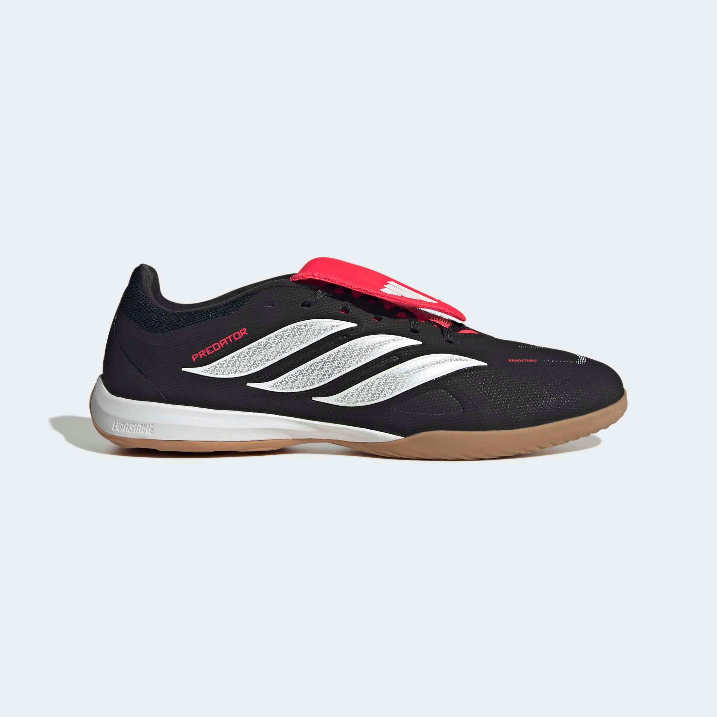 adidas Performance Chaussure de football »PREDATOR LEAGUE , HALLENBÖDEN, UMSCHLAGBARE ZUNGE«  pour sol de salle