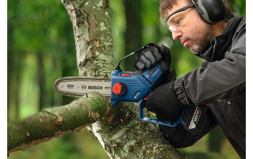 Bosch Professional Akku-Kettensäge »Mini »GKE 18V-20«« BxLxH: 28x51x11 cm,  ohne Akku, ohne Ladegerät