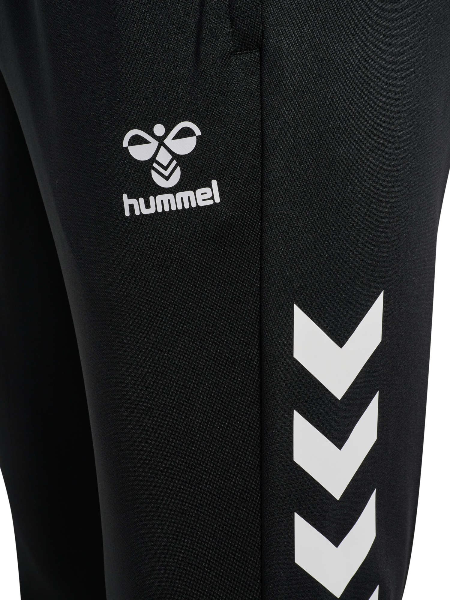 hummel Trainingshose »HMLCORE 2.0 TRAINING PANTS«  weite Passform, konische Passform, mit Kordelverschluss