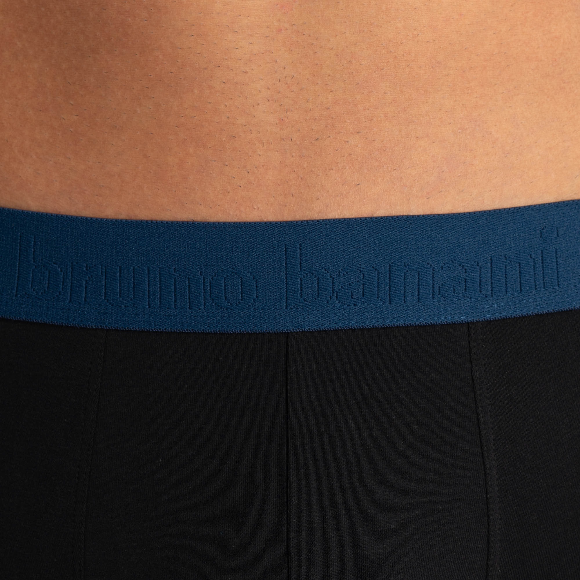 Bruno Banani Boxer »Flowing« mit kontrastreichem Logobund