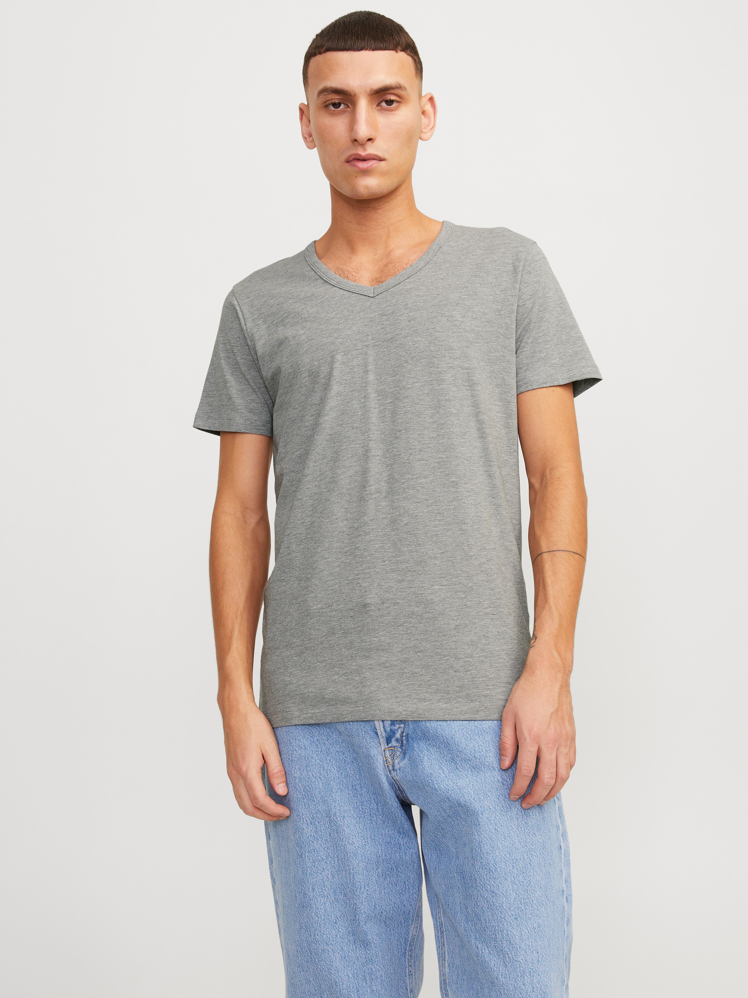 Jack & Jones T-Shirt »SLIM- FIT BASIC TEE V-NECK« mit V-Ausschnitt
