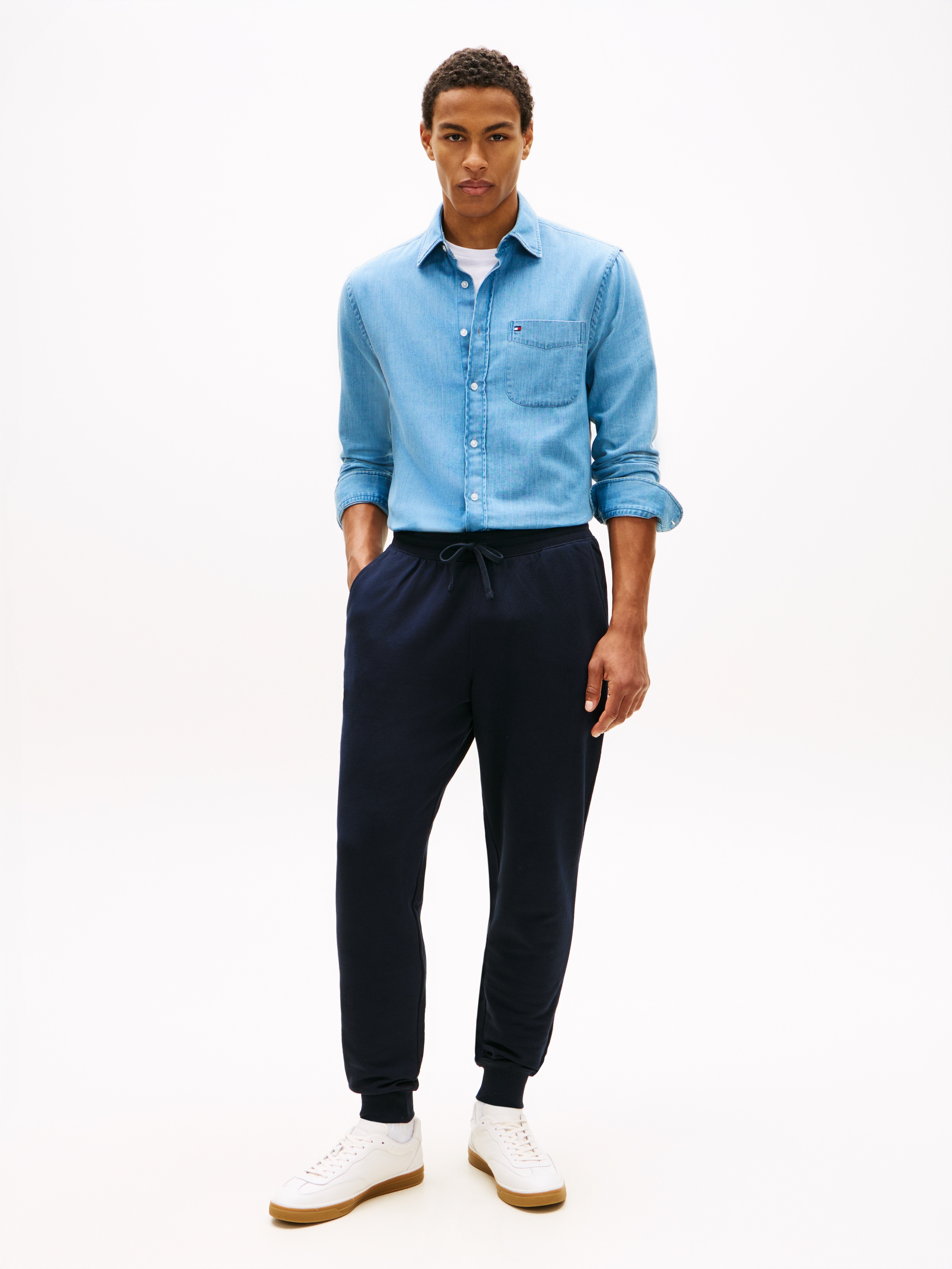 Tommy Hilfiger Pantalon de jogging »ESSENTIAL TERRY«  ceinture élastique, coupe régulière, bord-côte au bas des jambes
