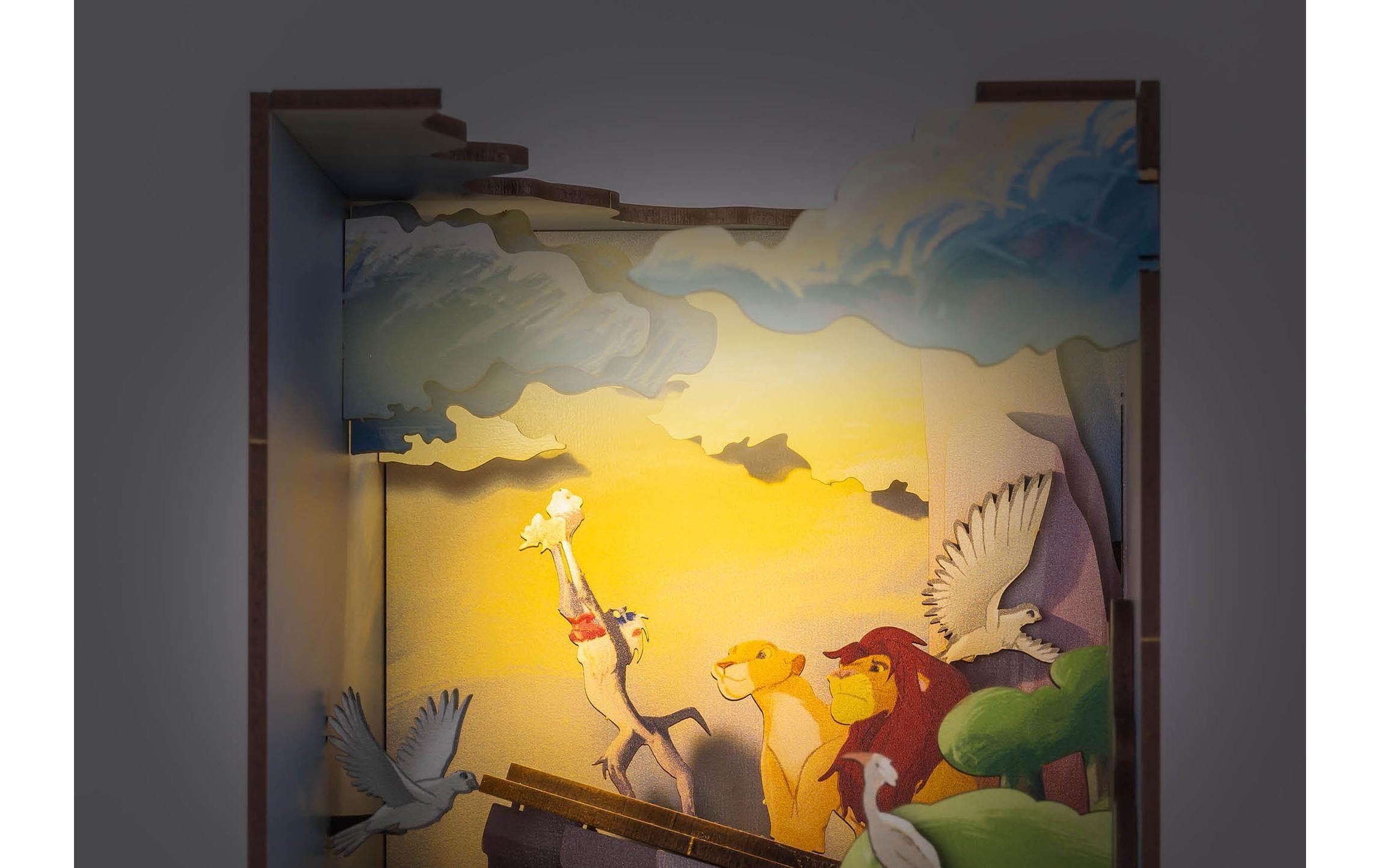 Image of Revell Modellbausatz "Book Nook, Tiny Adventures Disney König der Löwen" Buchstütze; mit LED-Beleuchtung