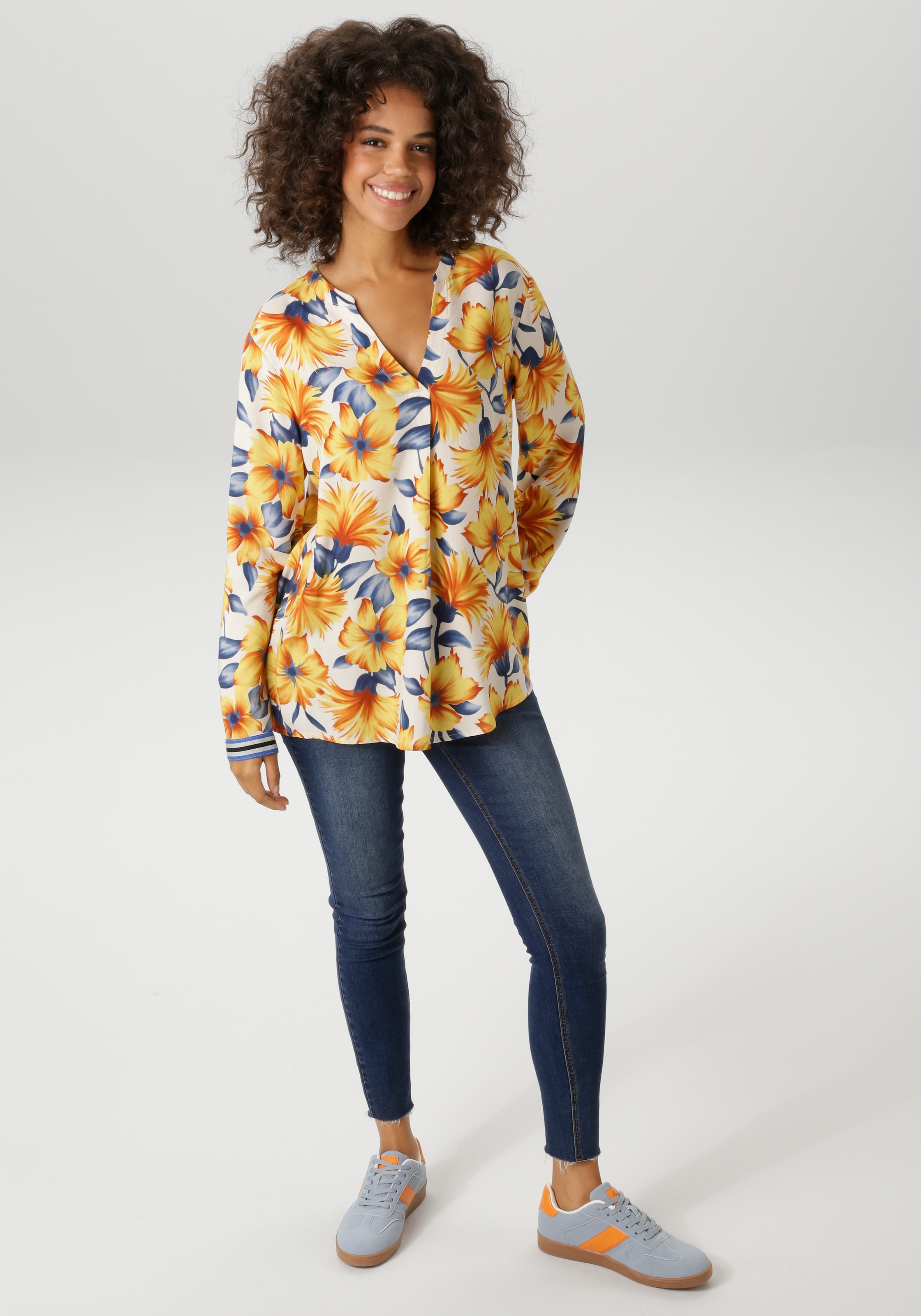 Aniston CASUAL Schlupfbluse mit farbharmonischen, grossflächigen Blüten bedruckt - NEUE KOLLEKTION