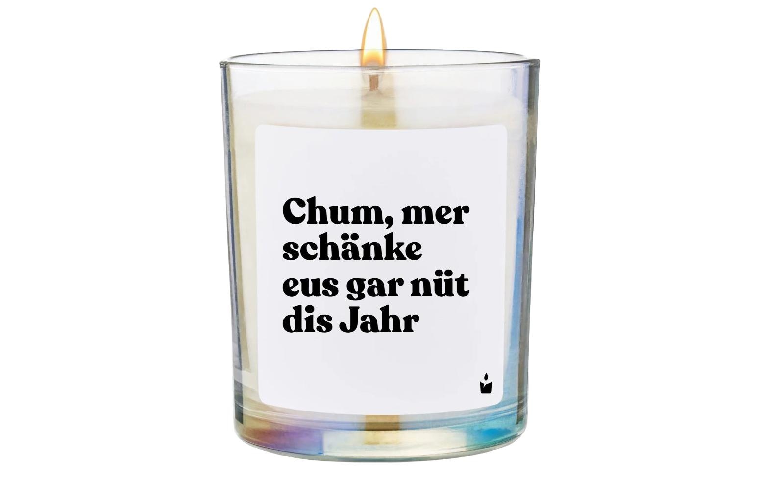 Image of Duftkerze "ChattyCandles Chum, mer schänke eus gar nüt dis Jahr 6,7 x 8 cm"