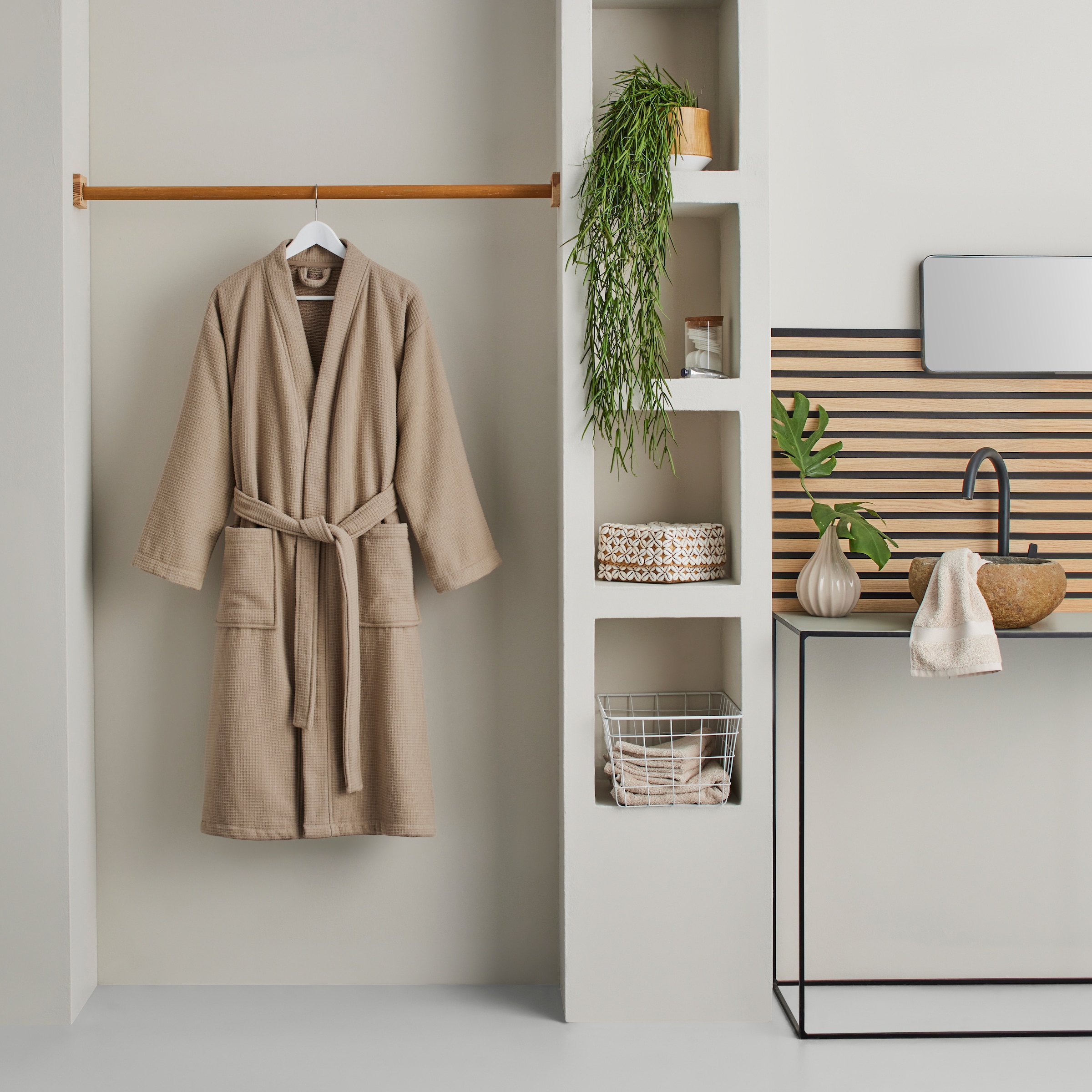 my home Unisex-Bademantel »Merida, Waffelpiqué, ideal für Sauna & Spa, Hotelbademantel«, (1 St.), Premium Qualität, 500 g/m², S-2XL, Morgenmantel