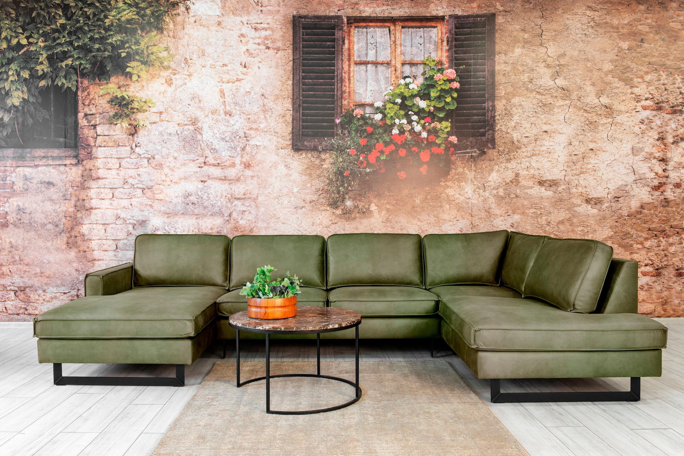 Places of Style Wohnlandschaft »Pinto, 350 cm, U-Form, XXL, mit Ottomanen«, Cord, Chenille, Lederoptik, mit Keder, Metallfüsse, Wellenunterfederung