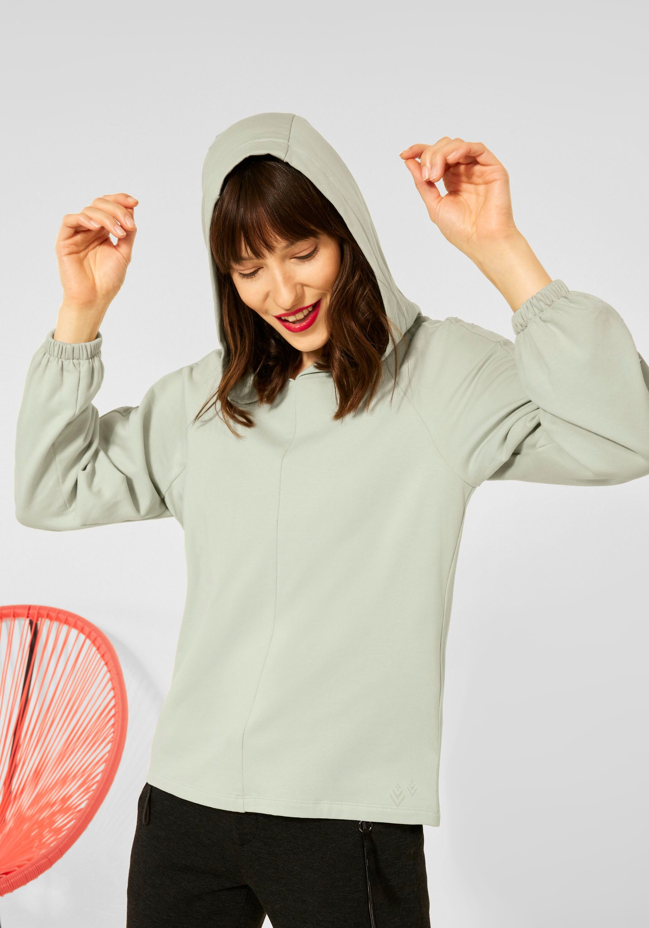 Image of STREET ONE Kapuzenshirt, mit Schmuckelementen an den Ärmeln bei Ackermann Versand Schweiz