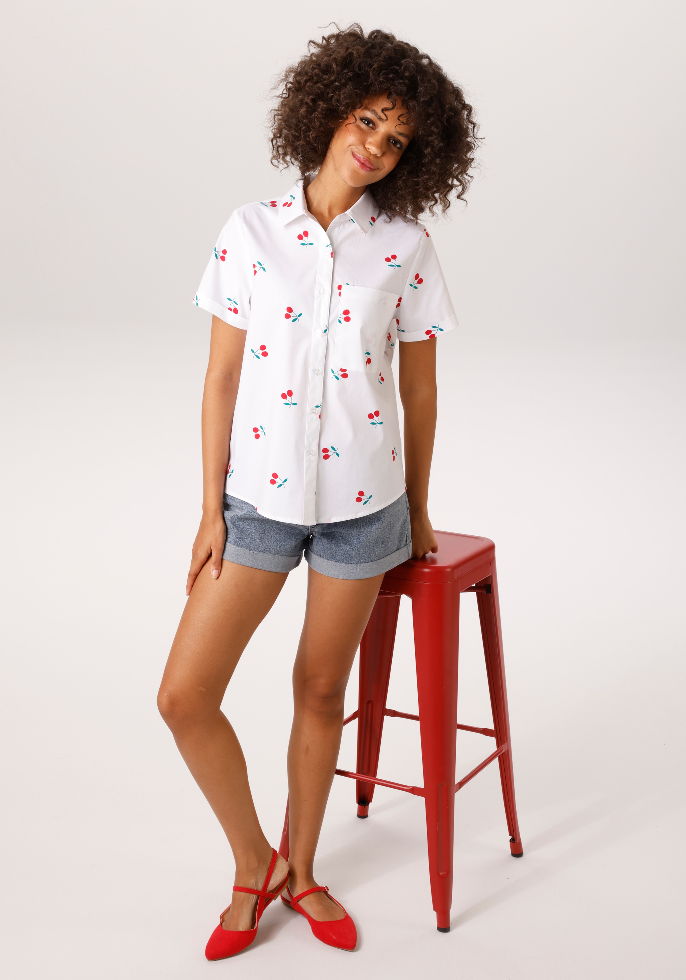 Aniston CASUAL Blouse chemise allover mit grafischen Kirschen bedruckt - NEUE KOLLEKTION